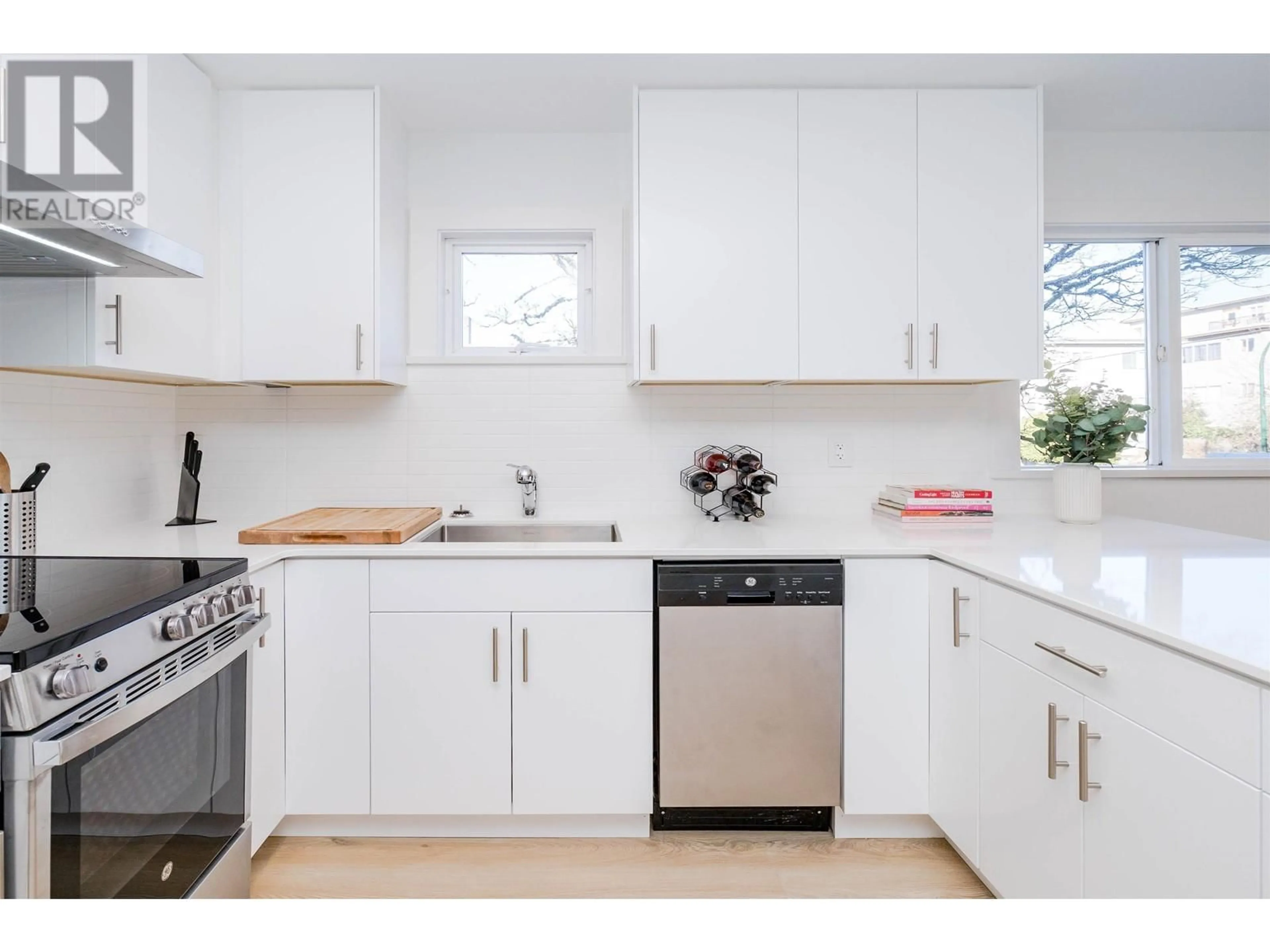 Standard kitchen, unknown for 201 - 8690 MONTCALM STREET, Vancouver British Columbia V6P4P8