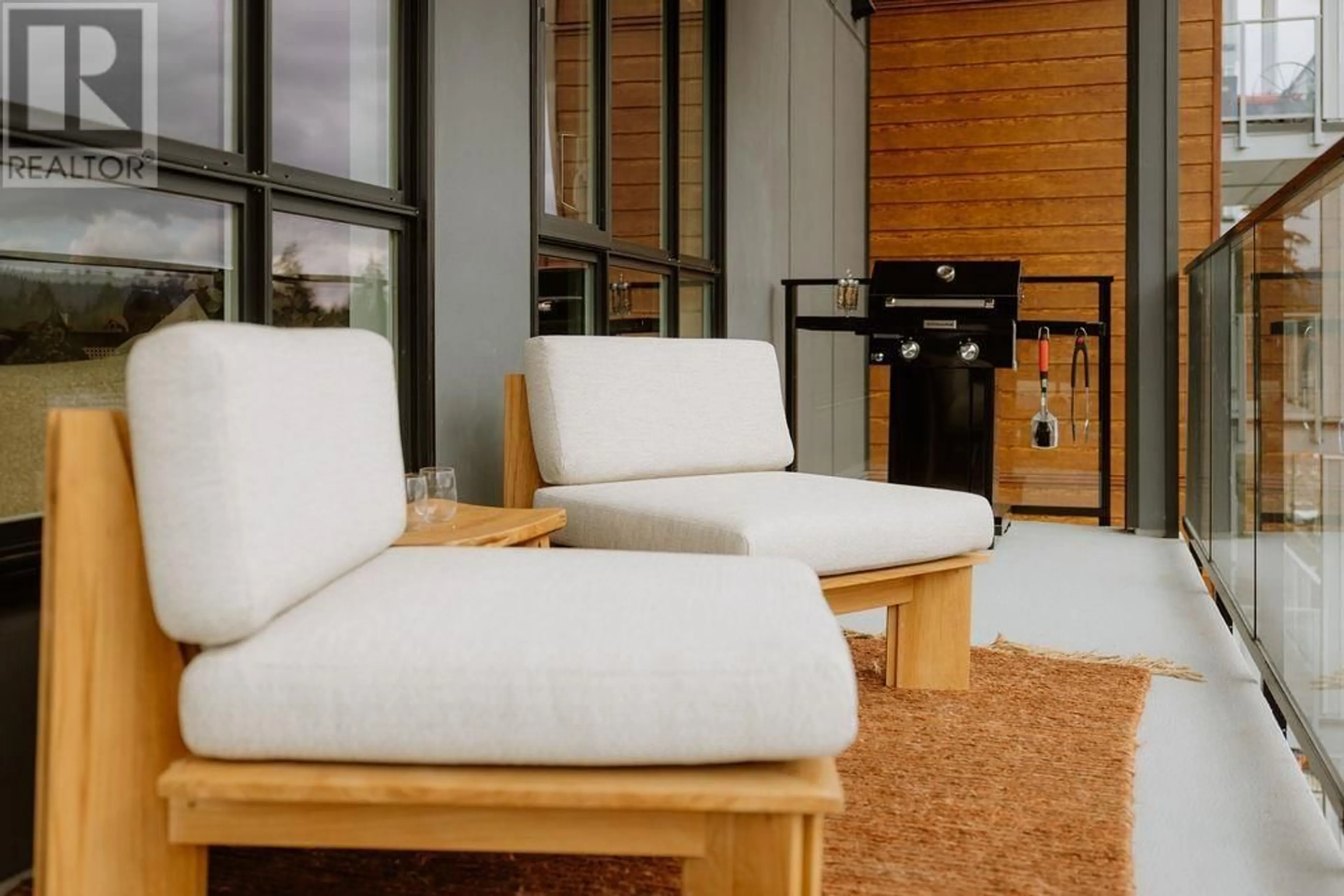 Living room with furniture, unknown for 501 - 3594 MALSUM DRIVE, North Vancouver British Columbia V0V0V0