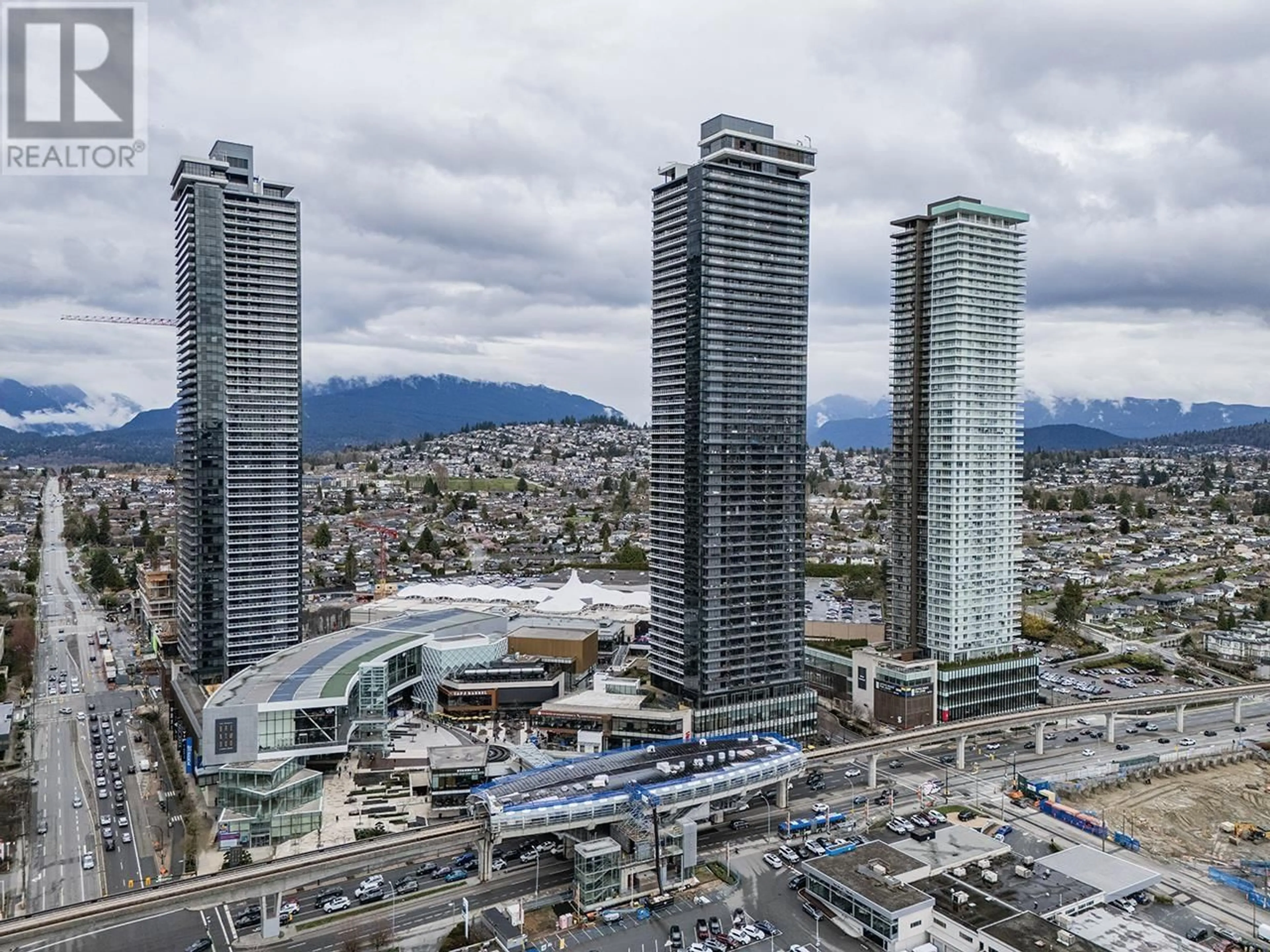 A pic from outside/outdoor area/front of a property/back of a property/a pic from drone, city buildings view from balcony for 3408 - 2085 SKYLINE COURT, Burnaby British Columbia V5C0M6