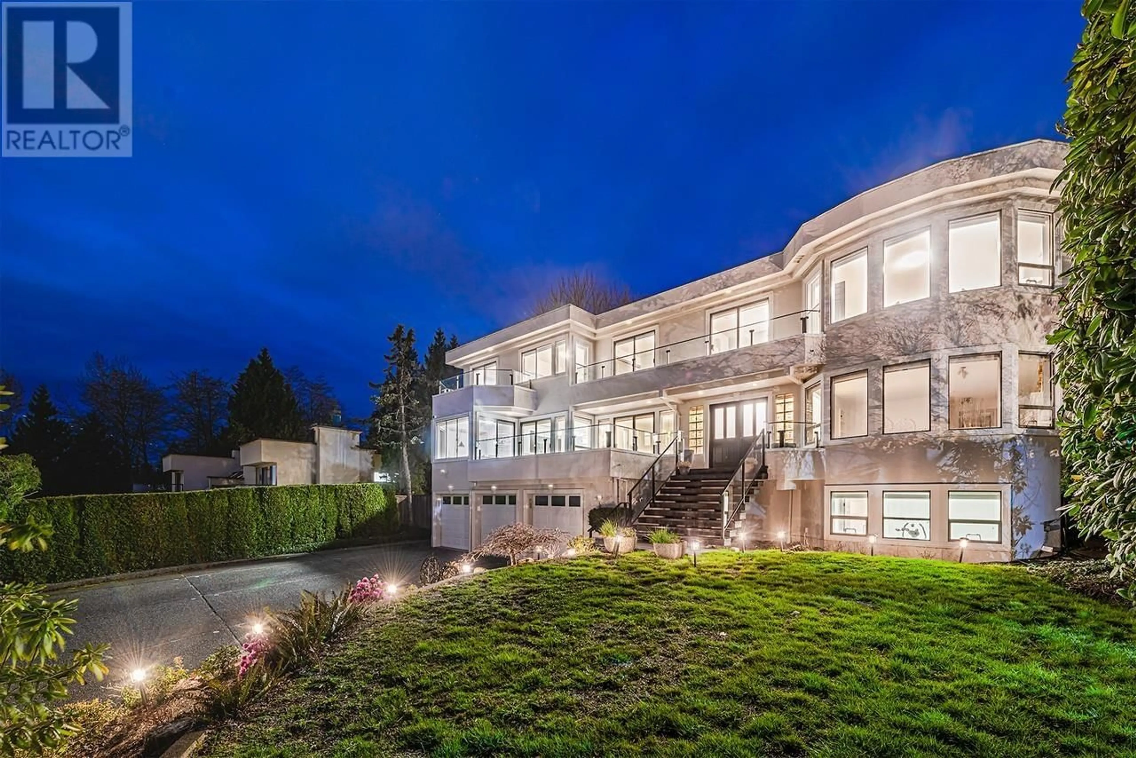 Patio, unknown for 2523 WESTHILL DRIVE, West Vancouver British Columbia V7S3A3