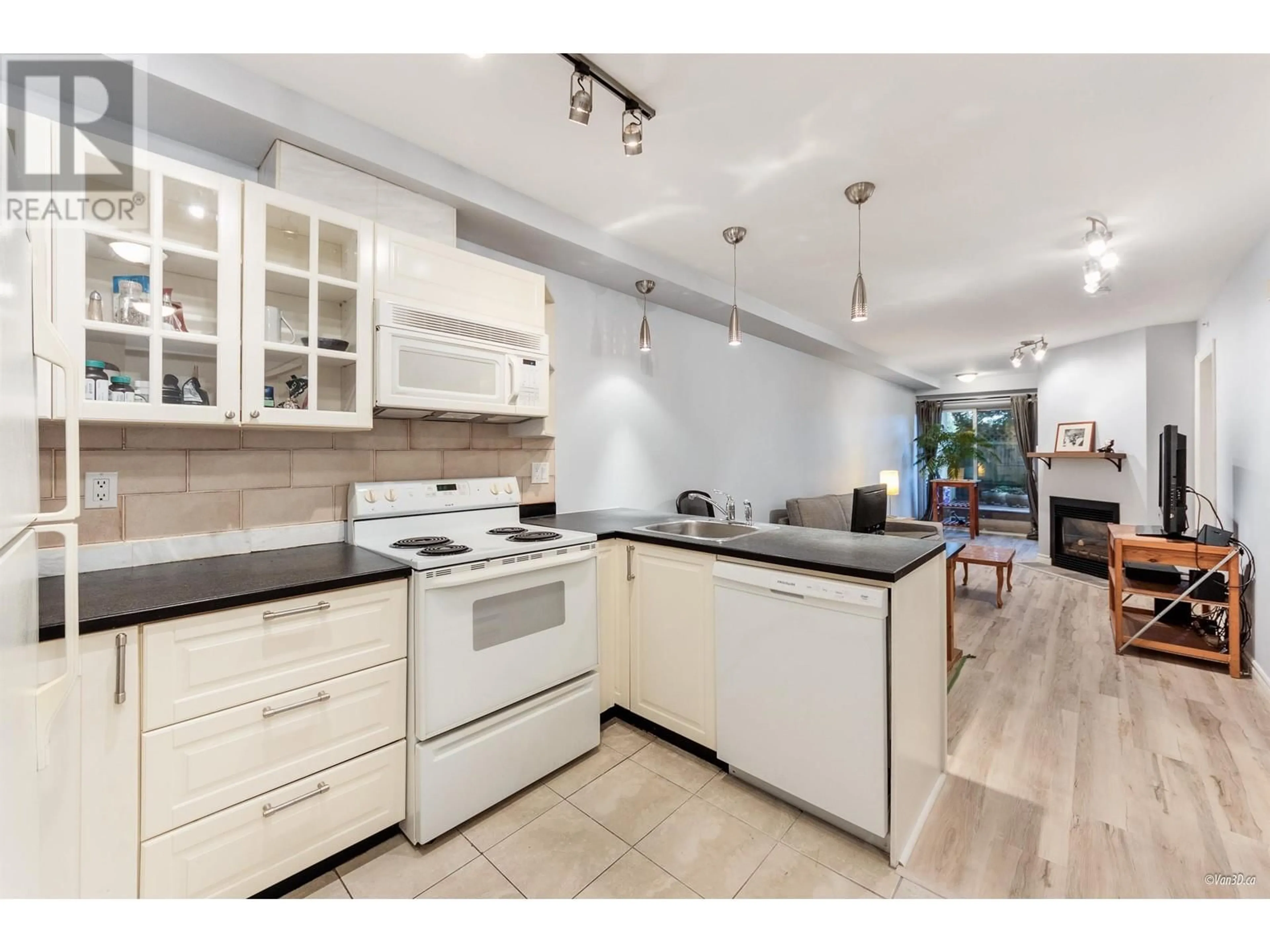Open concept kitchen, ceramic/tile floor for 125 - 528 ROCHESTER AVENUE, Coquitlam British Columbia V3K2T9