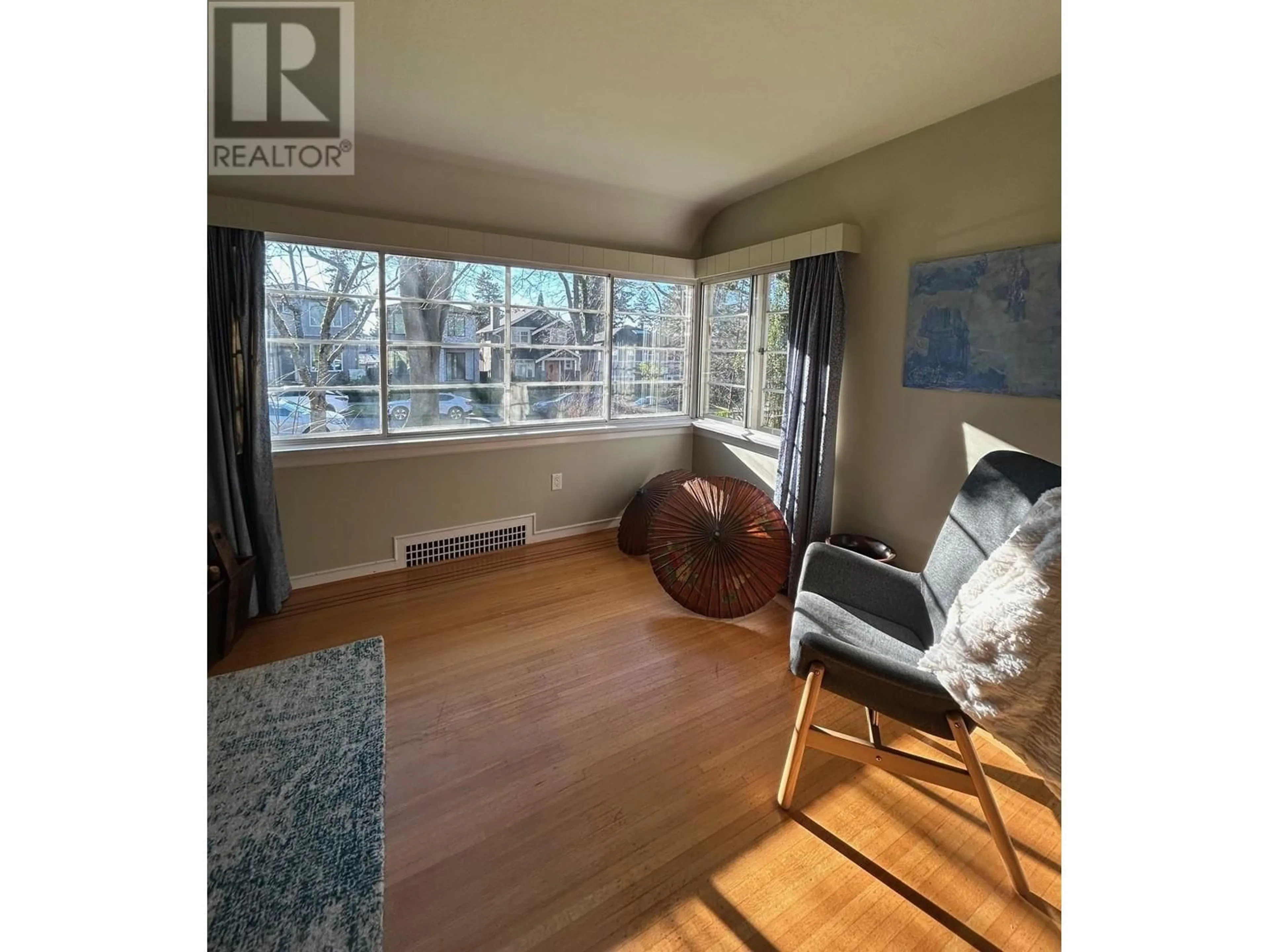 A pic of a room for 3949 32ND AVENUE, Vancouver British Columbia V6S1Z4