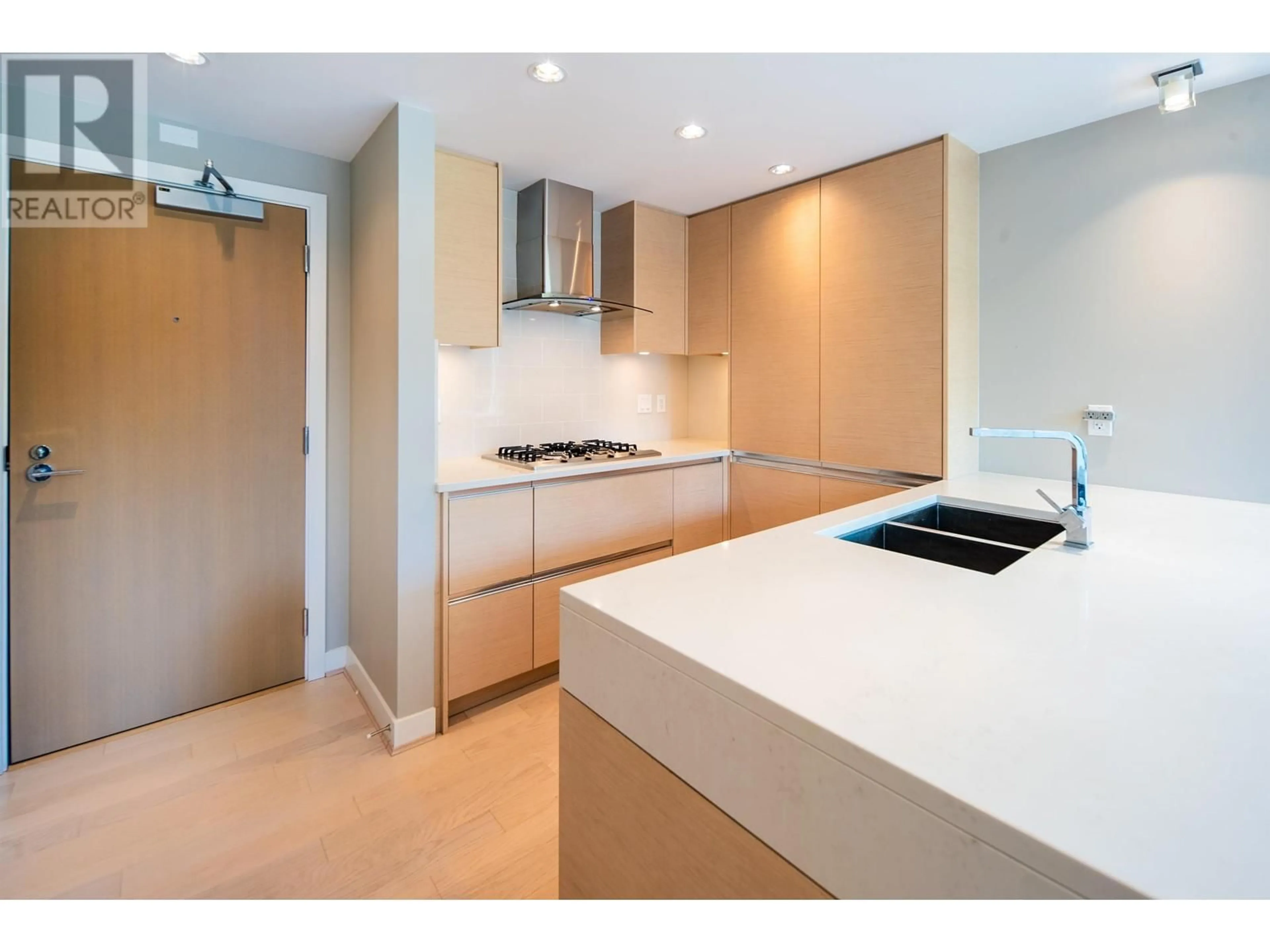 Standard kitchen, unknown for 207 - 505 30TH AVENUE, Vancouver British Columbia V5Z0G4