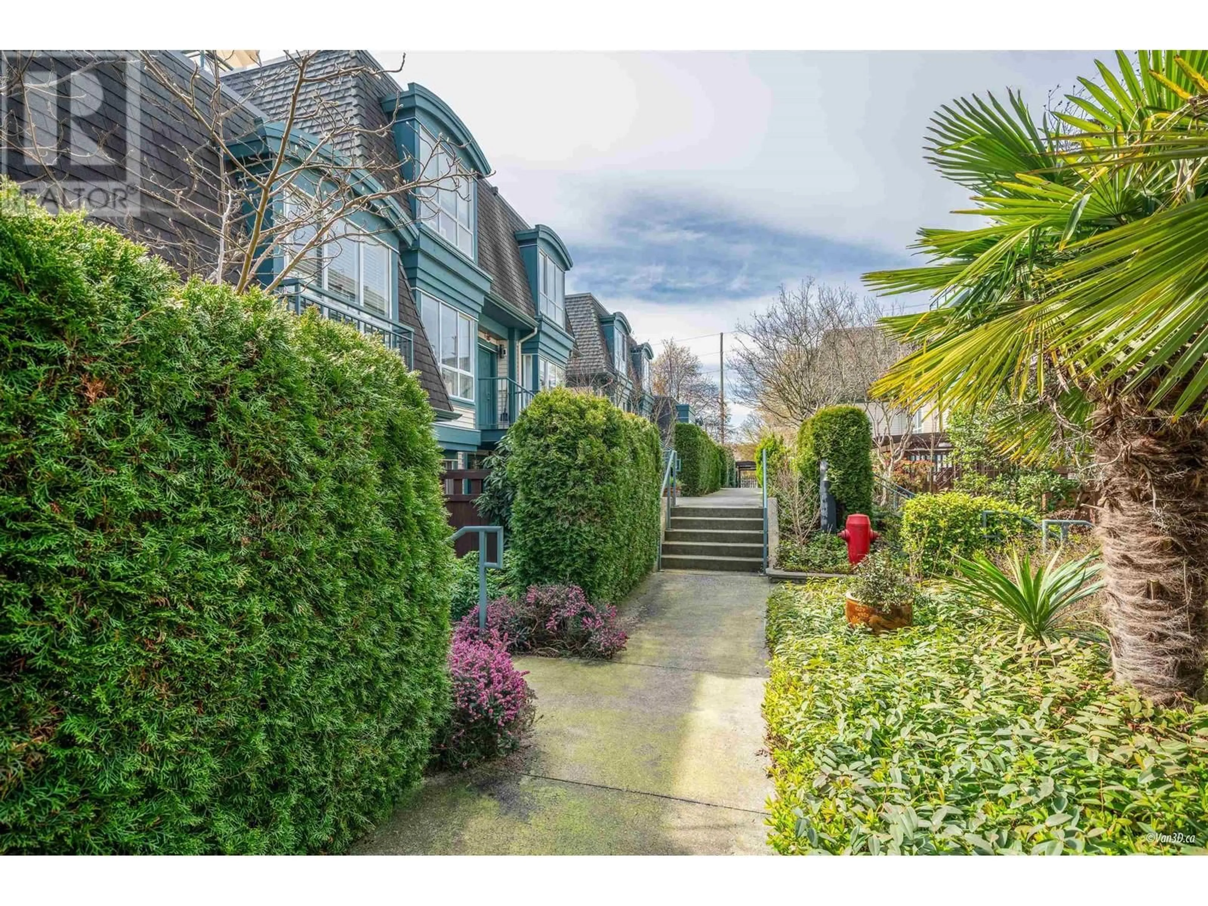 Patio, street for 21 - 288 ST. DAVIDS AVENUE, North Vancouver British Columbia V7L4X2