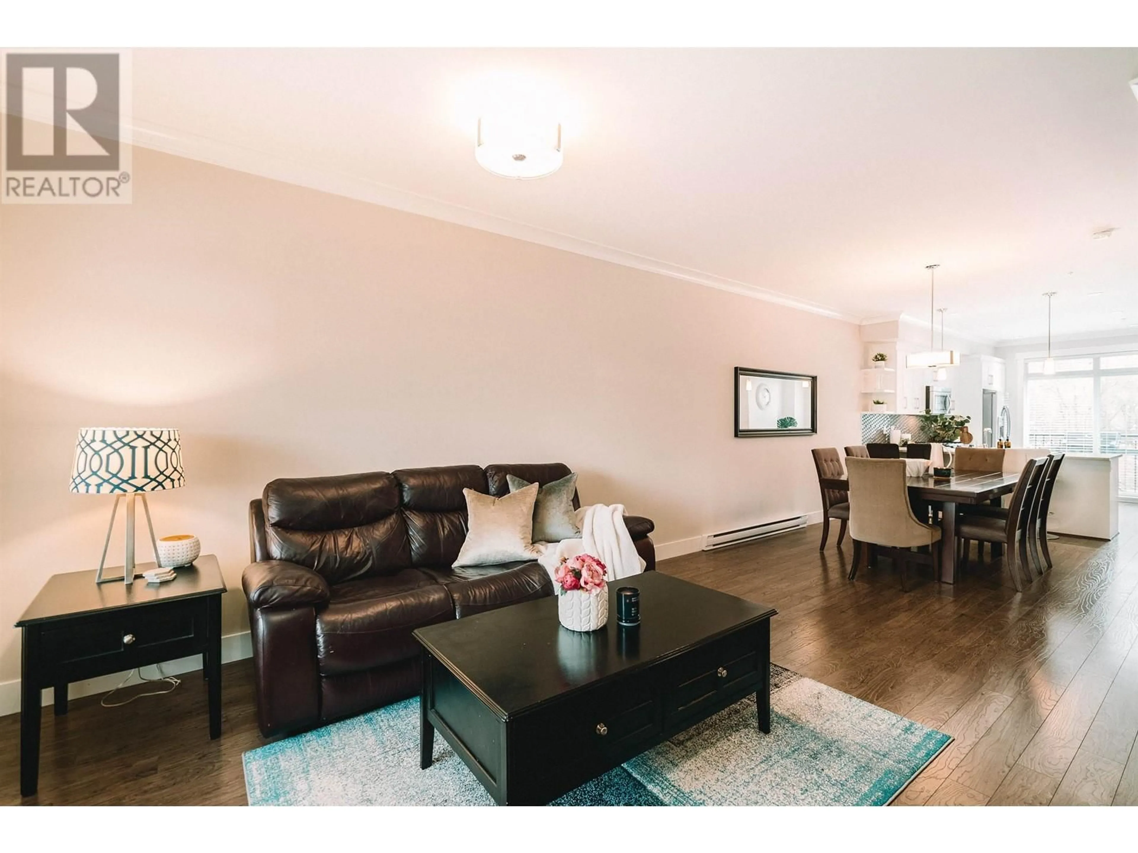 Living room with furniture, wood/laminate floor for 5 - 11461 236 STREET, Maple Ridge British Columbia V2W0H6