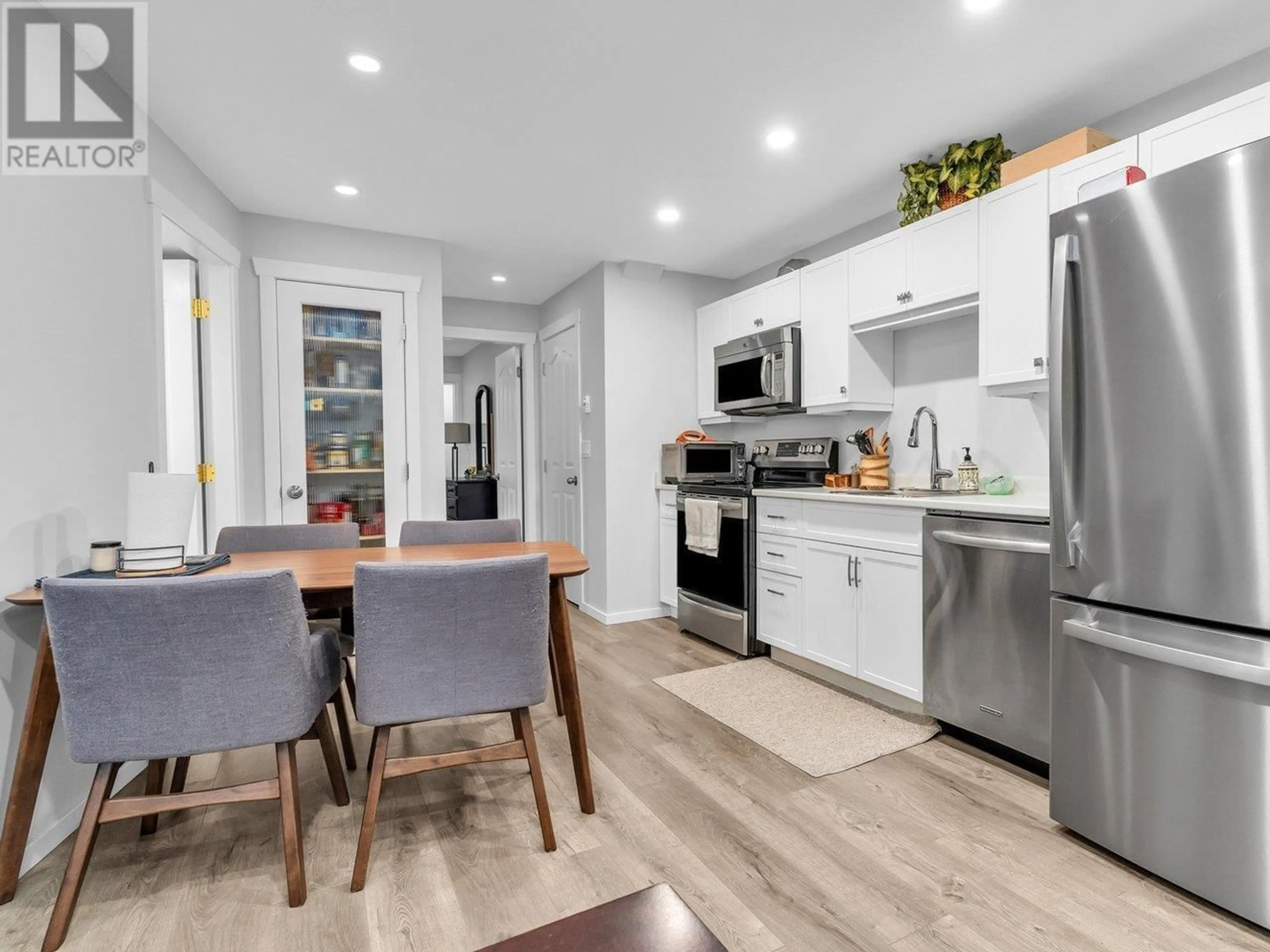 Open concept kitchen, unknown for 24364 101A AVENUE, Maple Ridge British Columbia V2W1W6