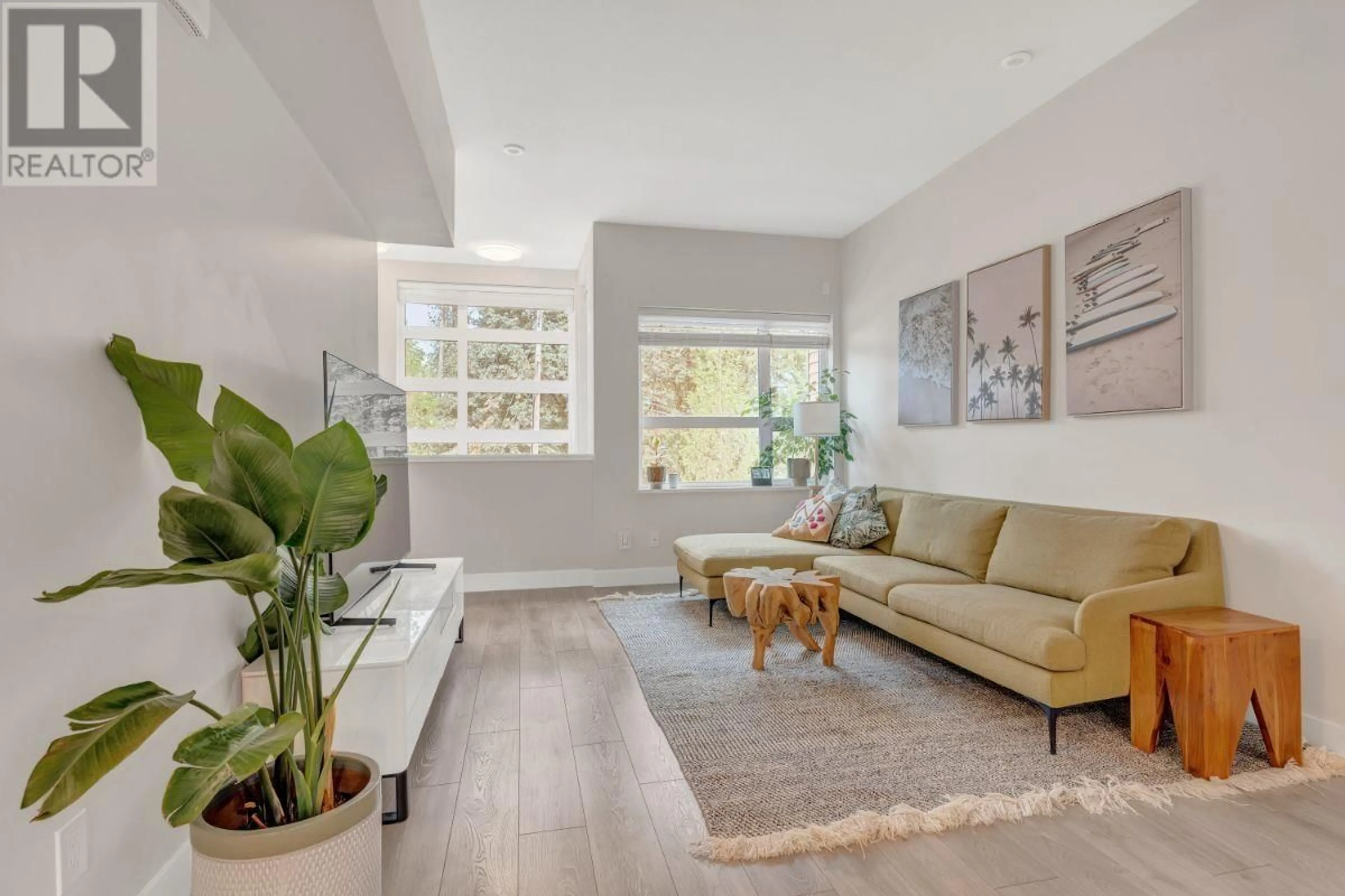 Living room with furniture, unknown for 5 - 70 SEAVIEW DRIVE, Port Moody British Columbia V3H0J9