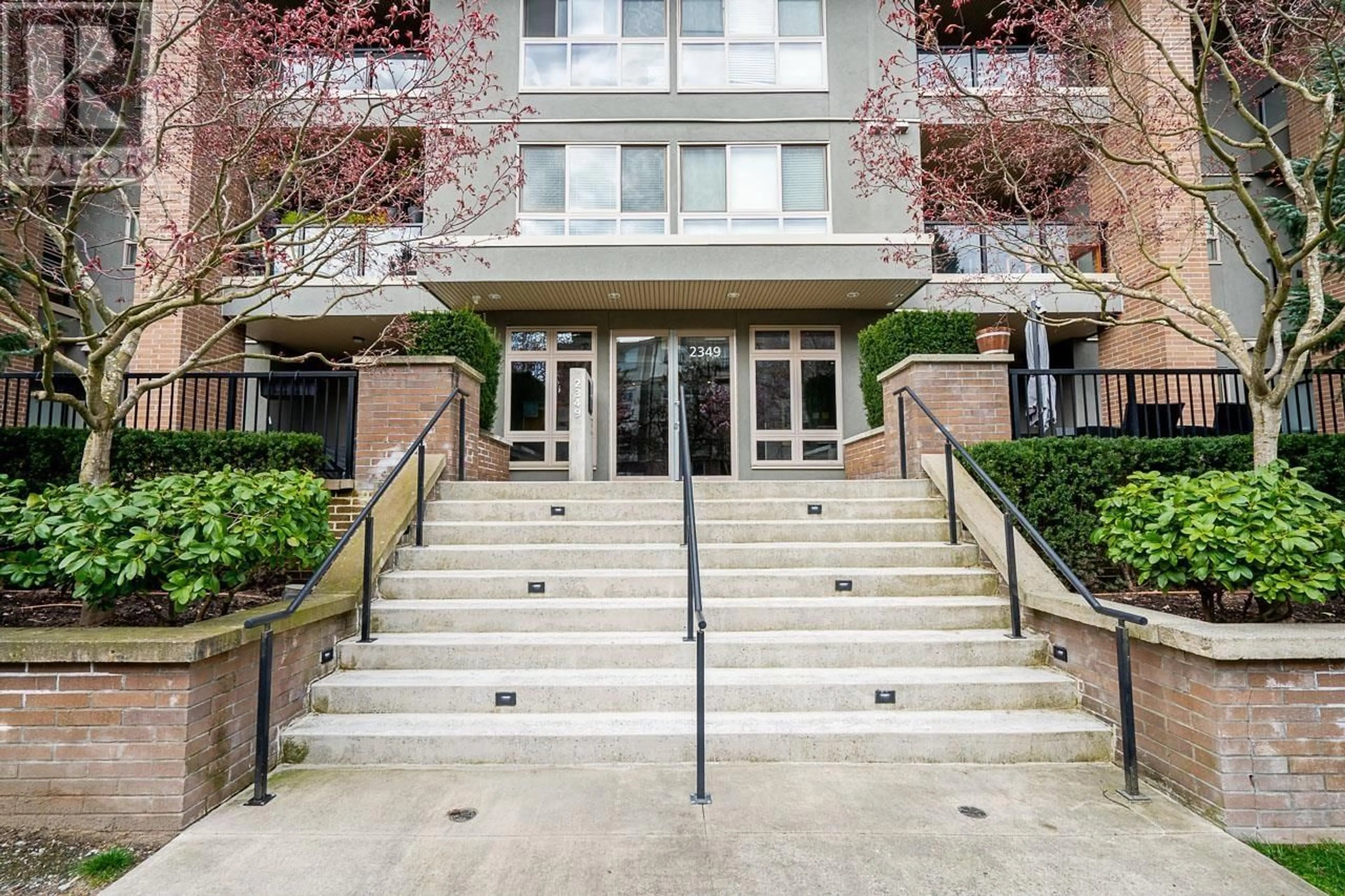 Indoor foyer for 108 - 2349 WELCHER AVENUE, Port Coquitlam British Columbia V3C1X6