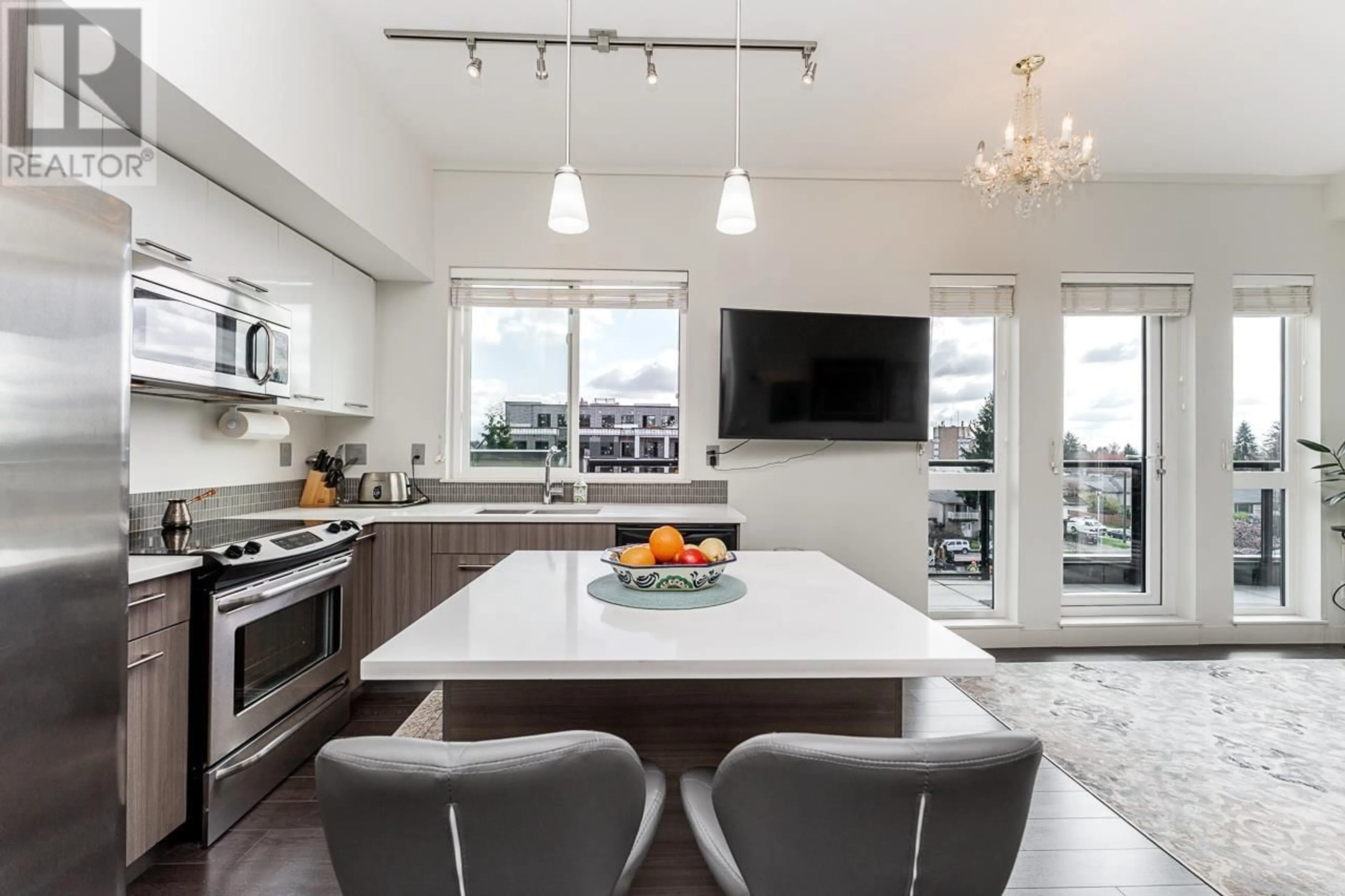 Contemporary kitchen, unknown for 407 - 2214 KELLY AVENUE, Port Coquitlam British Columbia V3C0E5
