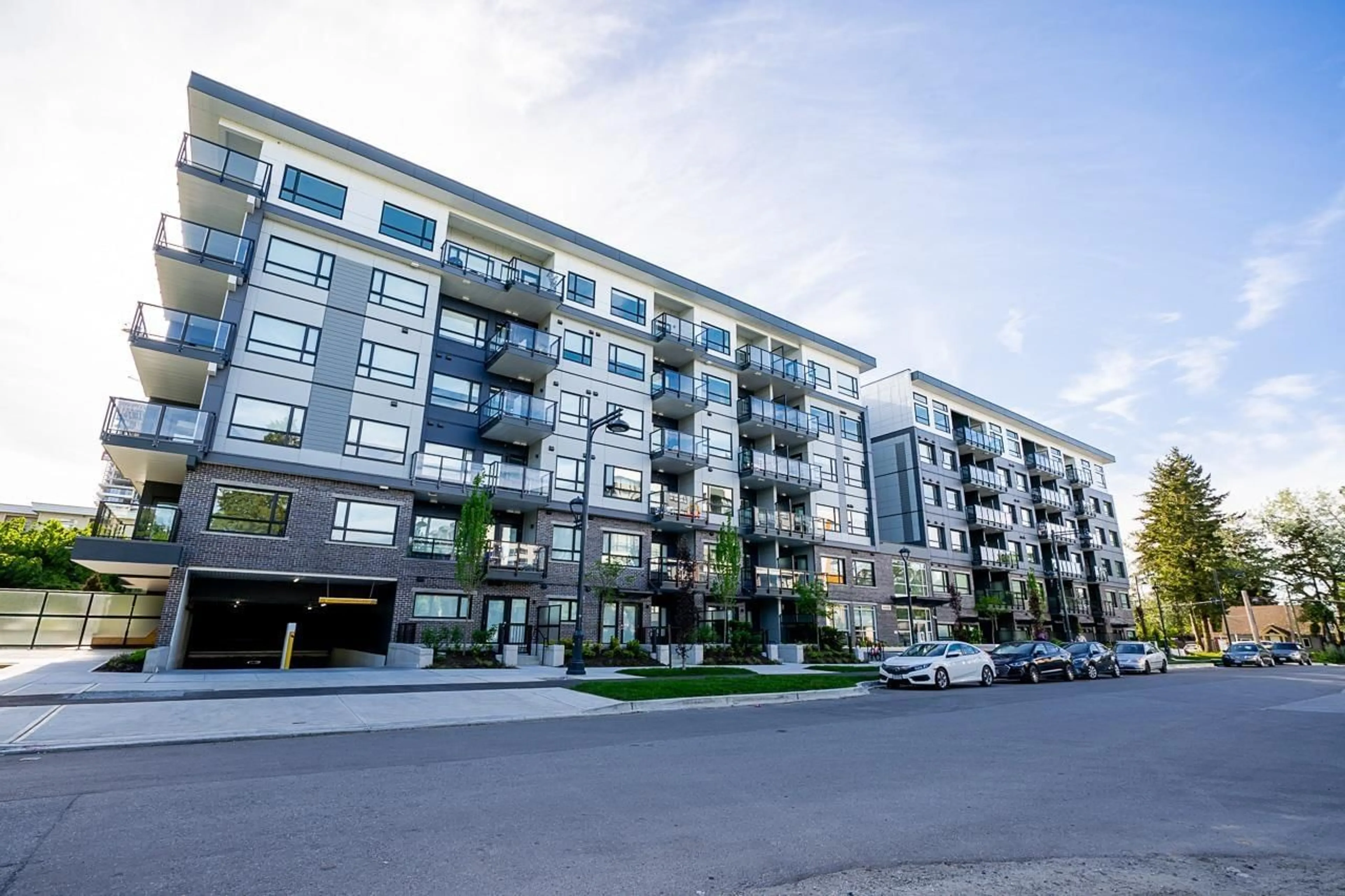 Unknown for 211 - 10777 138, Surrey British Columbia V3T0T5