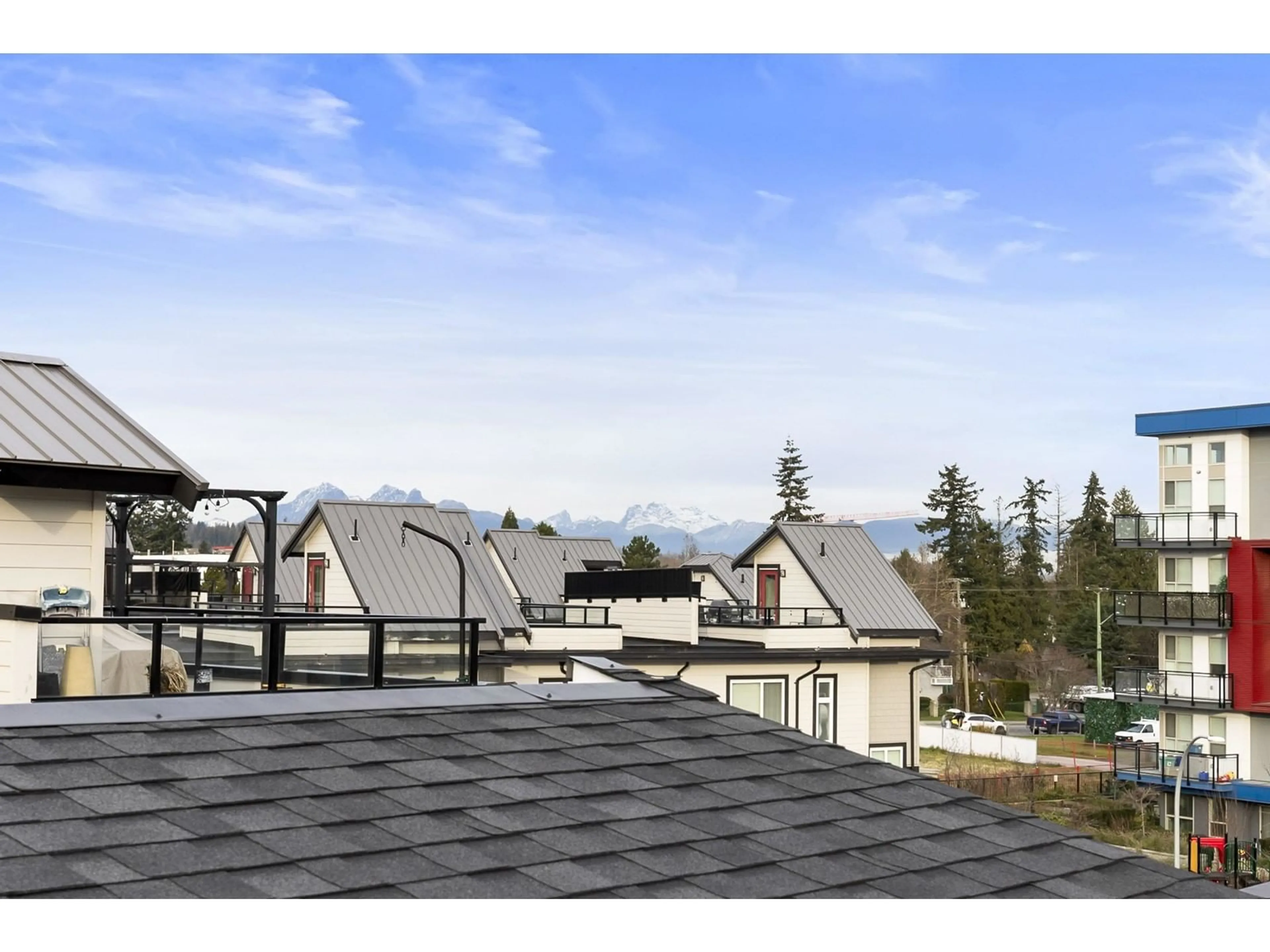 Unknown for 3 - 5475 199A, Langley British Columbia V3A1J7