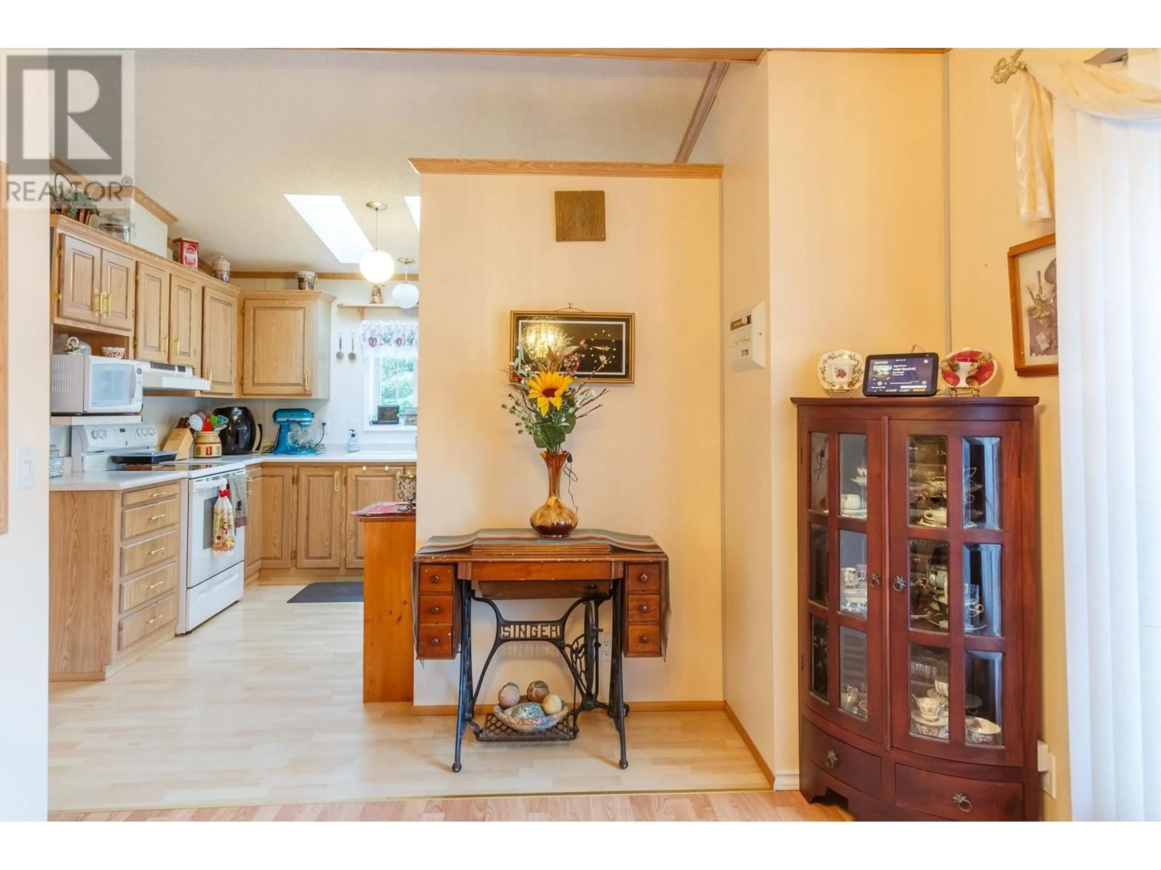 Standard kitchen, unknown for 46 - 1000 INVERNESS ROAD, Prince George British Columbia V2K4V1