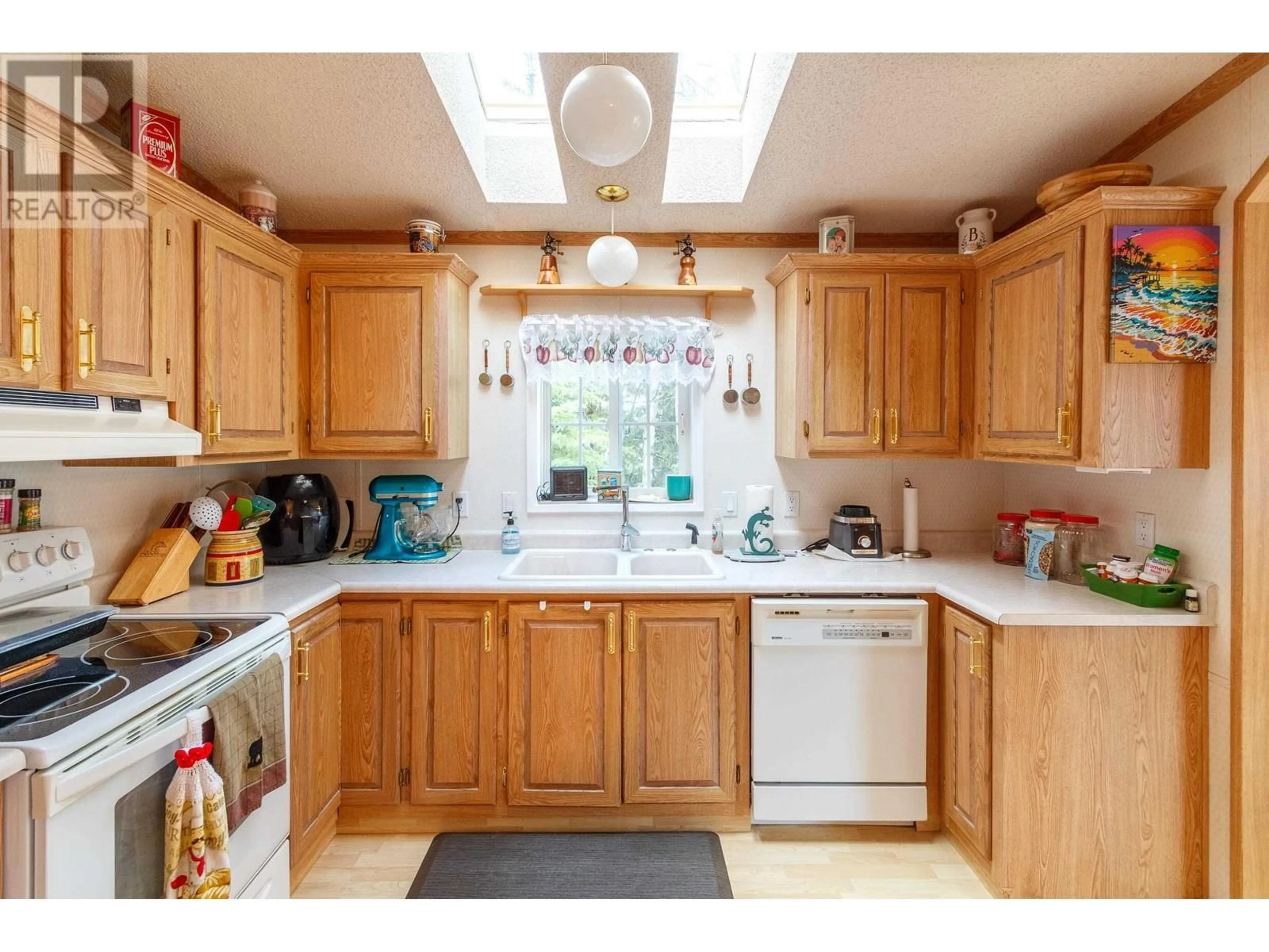 Standard kitchen, unknown for 46 - 1000 INVERNESS ROAD, Prince George British Columbia V2K4V1