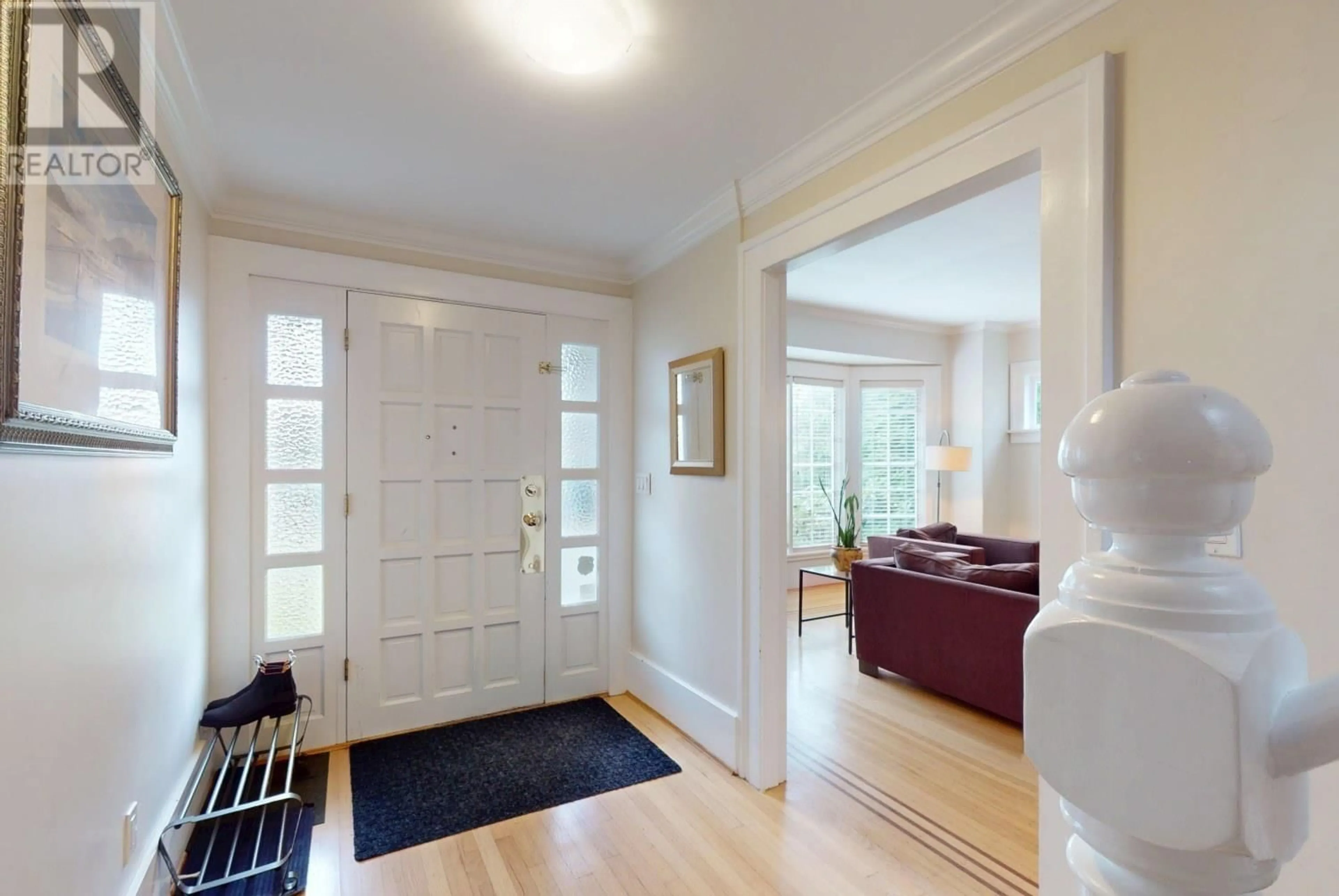 Indoor entryway for 6725 CYPRESS STREET, Vancouver British Columbia V6P5L7