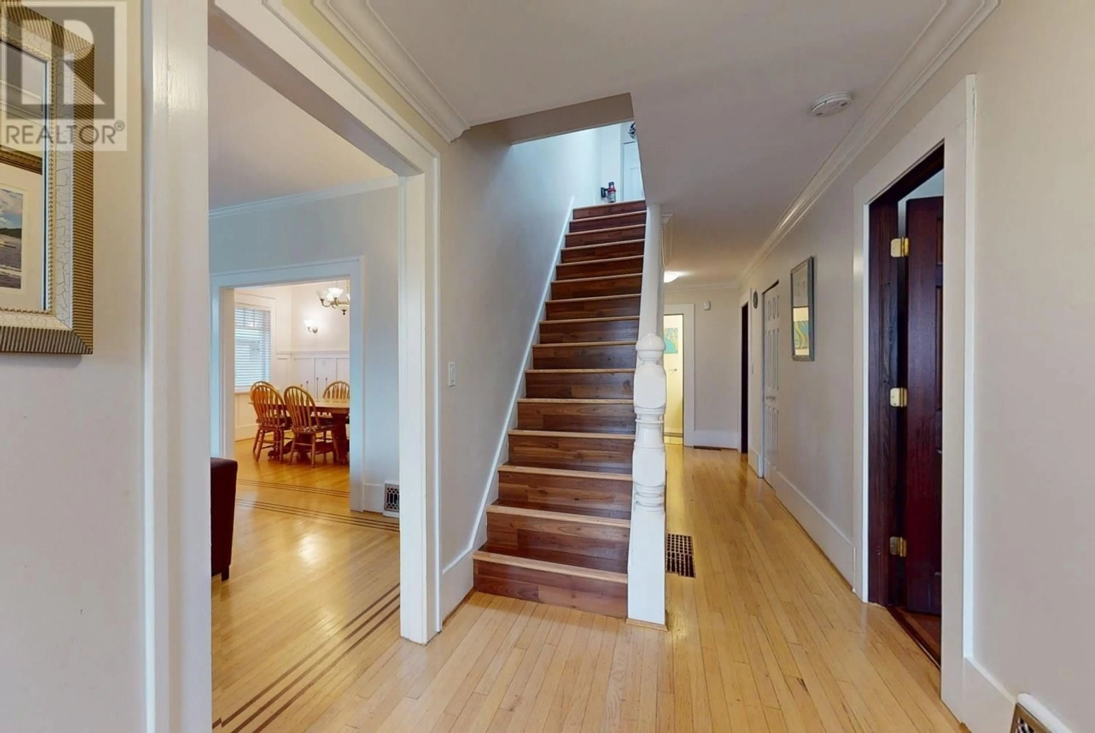 Indoor foyer for 6725 CYPRESS STREET, Vancouver British Columbia V6P5L7
