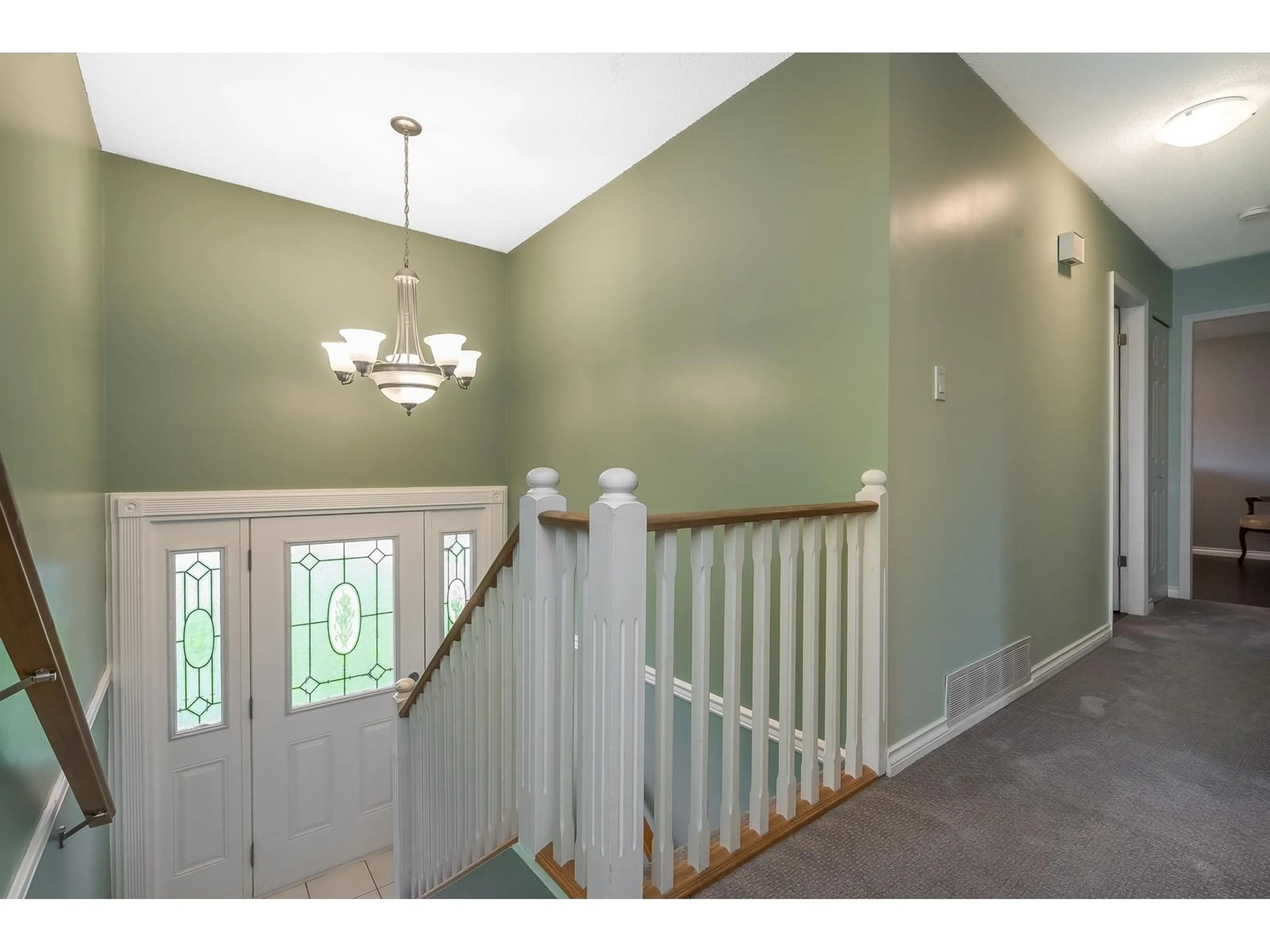 Indoor foyer for 20376 37A, Langley British Columbia V3A2T1