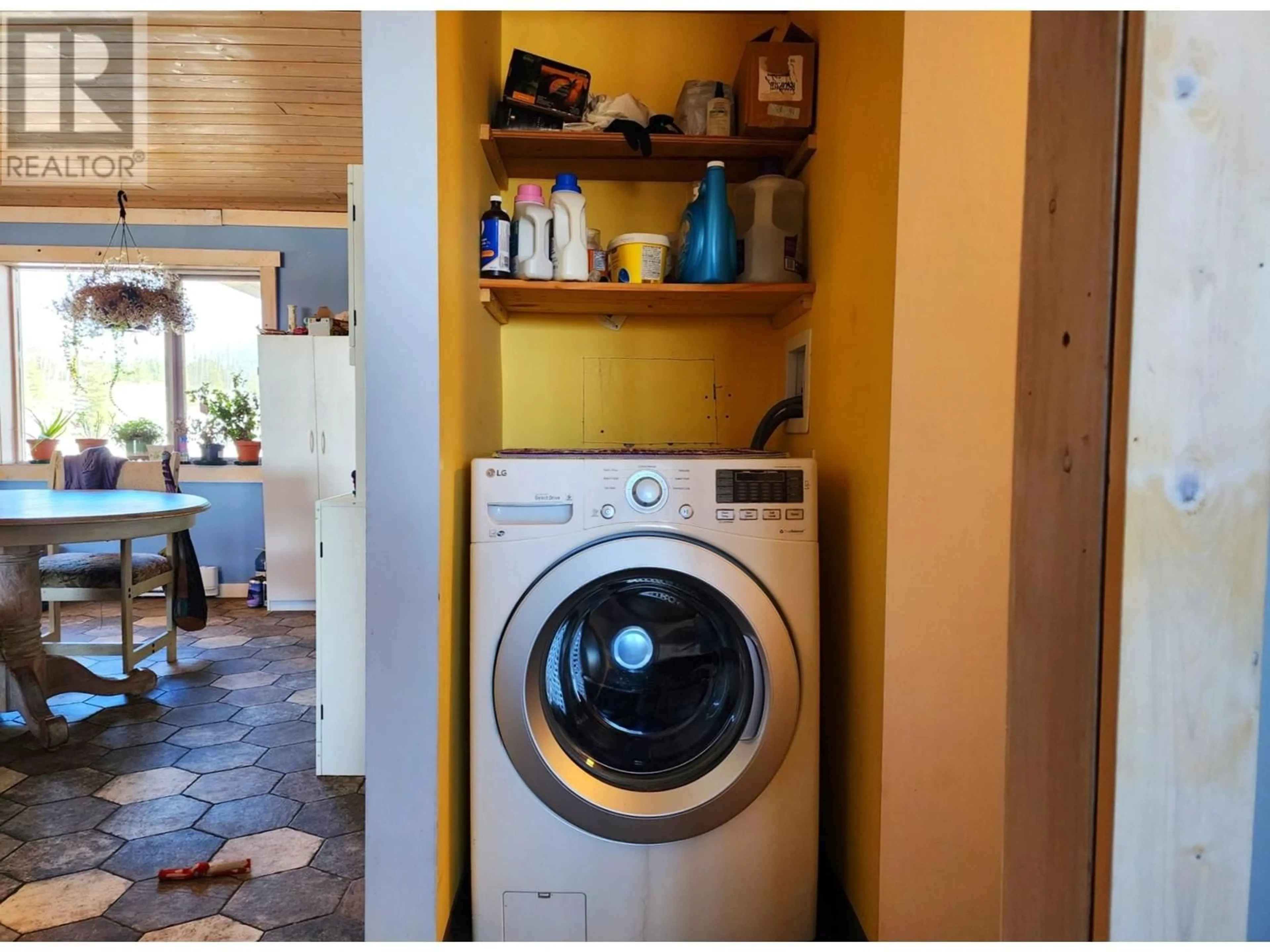Laundry room for 7331 UNCHA LAKE ROAD, Burns Lake British Columbia V0J1E0