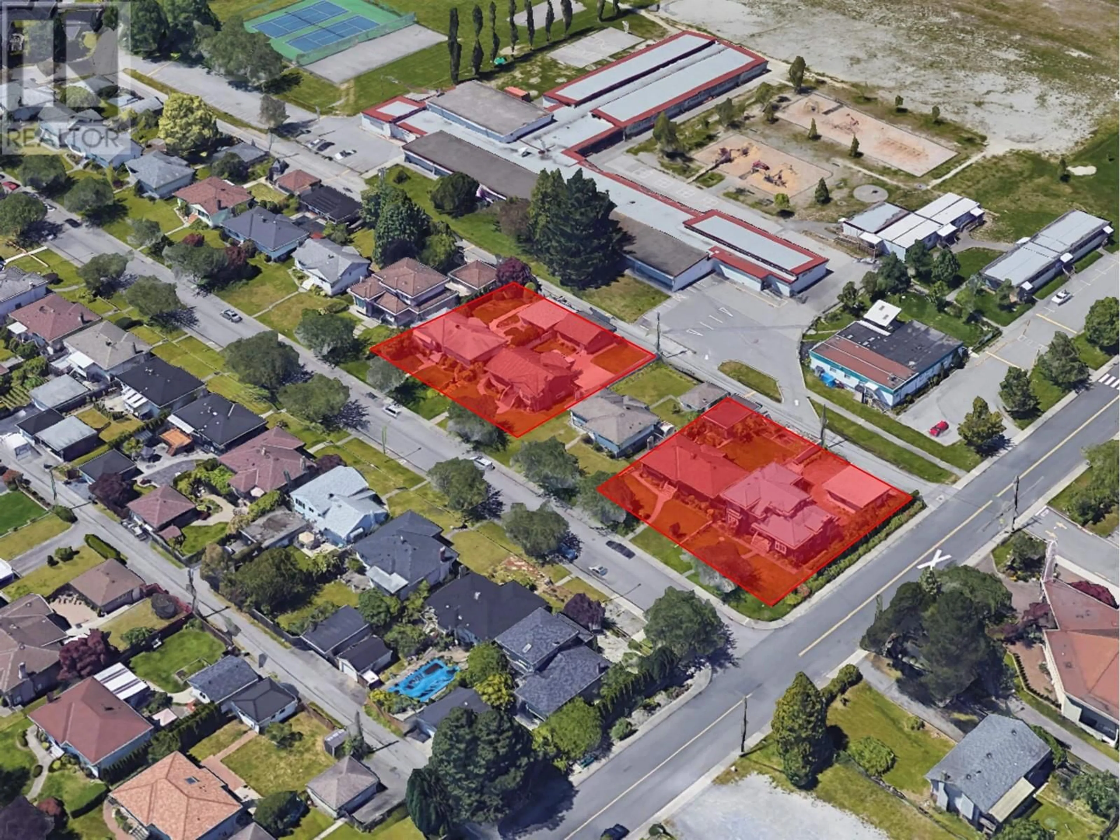 A pic from outside/outdoor area/front of a property/back of a property/a pic from drone, street for 4841 SOUTHLAWN DRIVE, Burnaby British Columbia V5C3S7