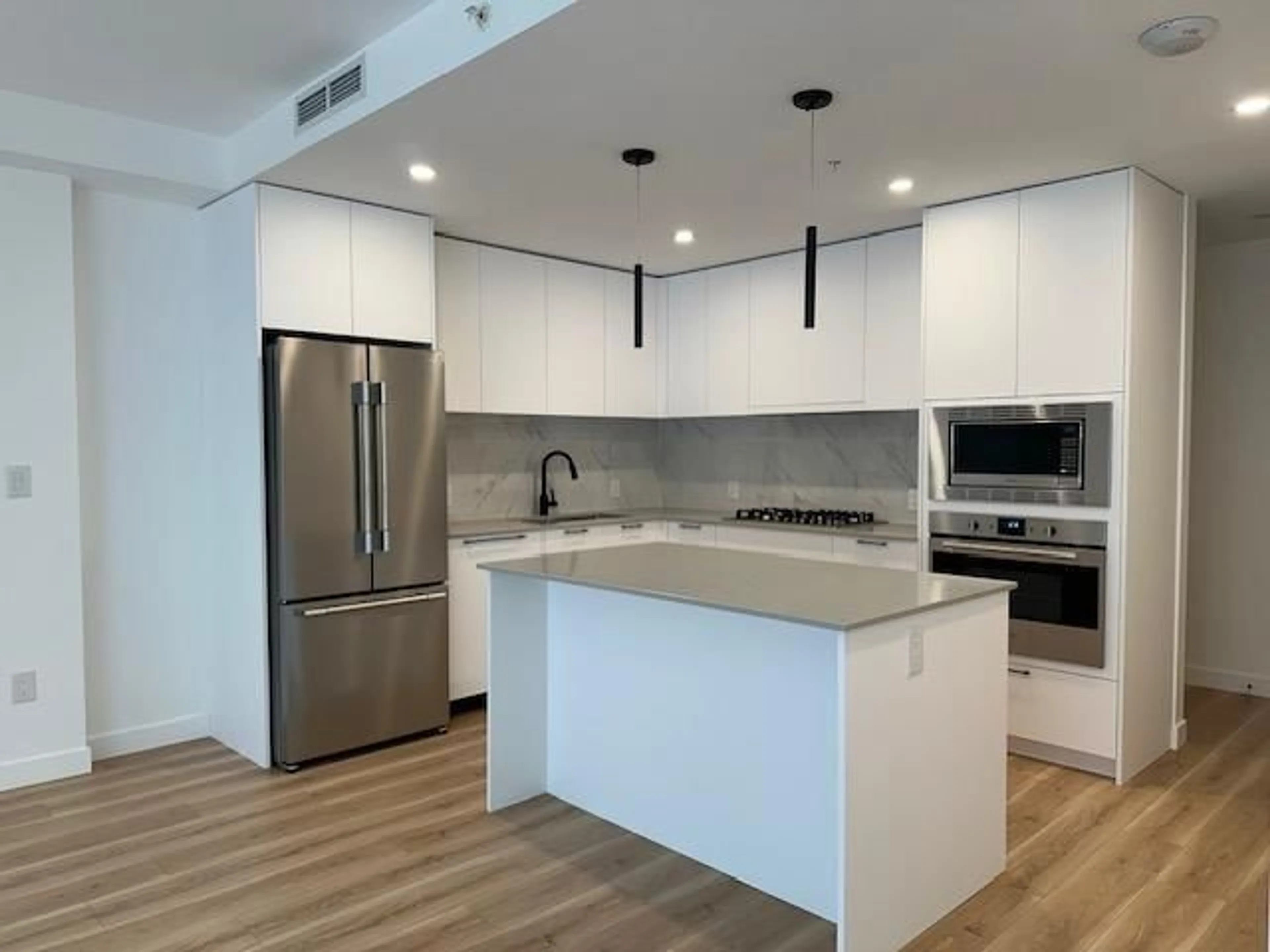 Contemporary kitchen, unknown for 103 - 8551 201, Langley British Columbia V2Y3Y5