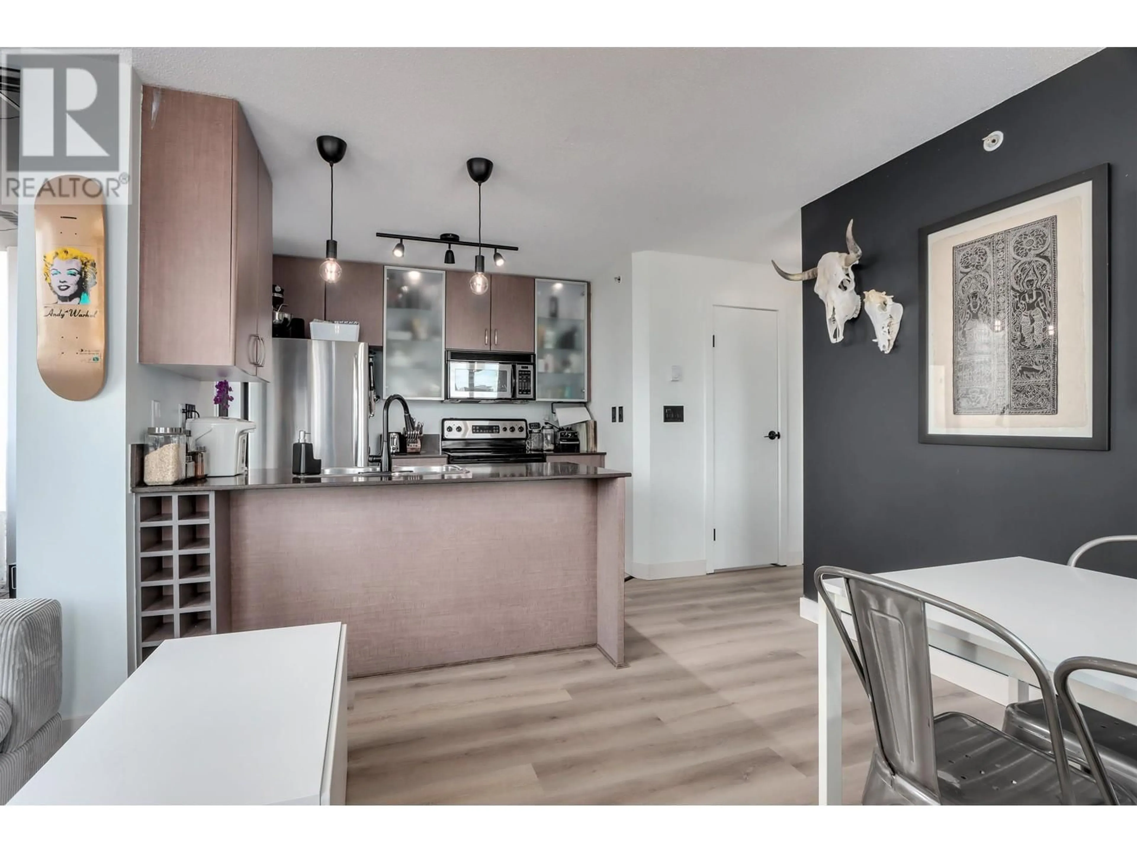 Open concept kitchen, unknown for 1104 - 909 MAINLAND STREET, Vancouver British Columbia V6B1S3