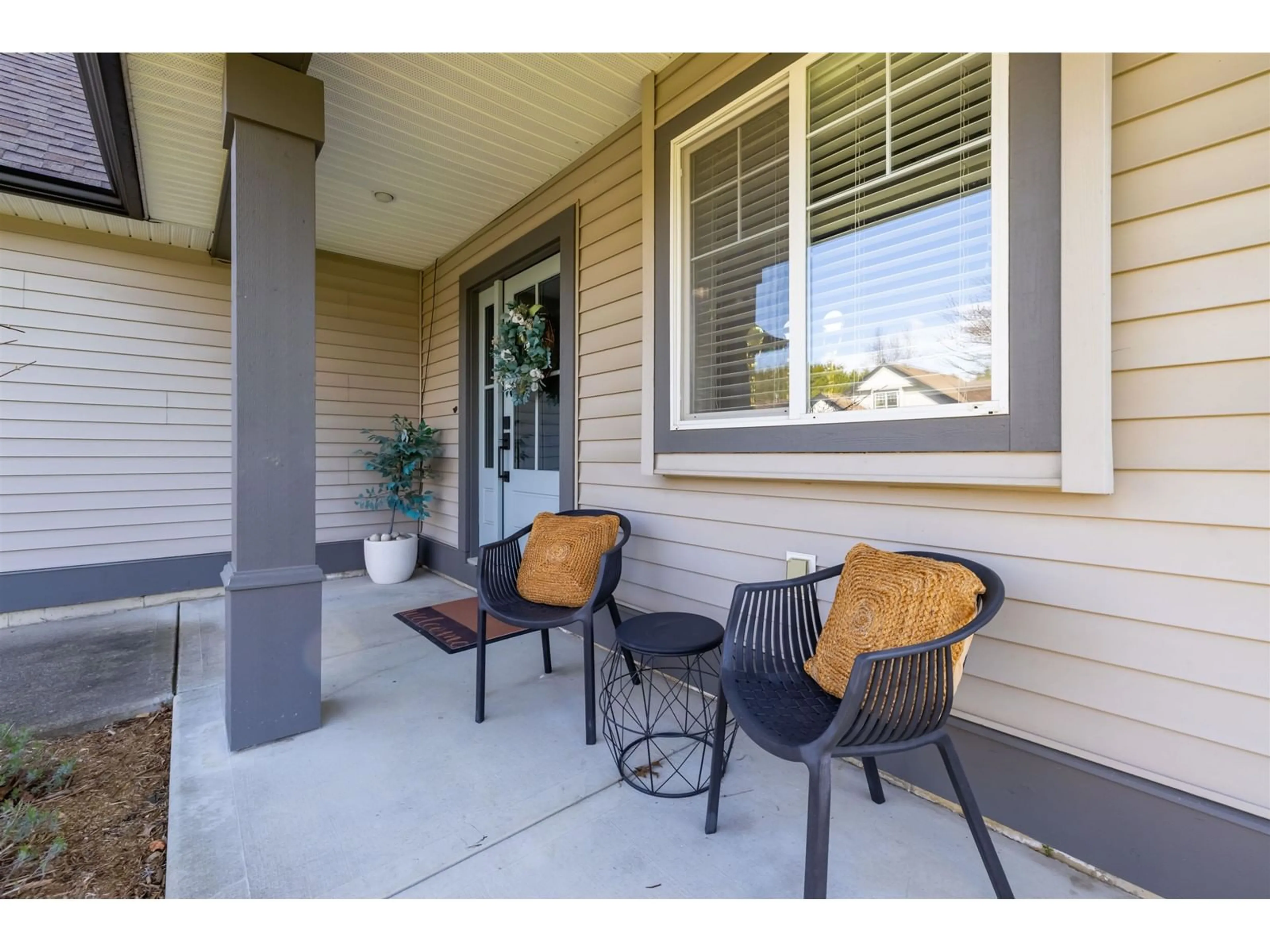 Patio, street for 2830 WHISTLE, Abbotsford British Columbia V4X2R7