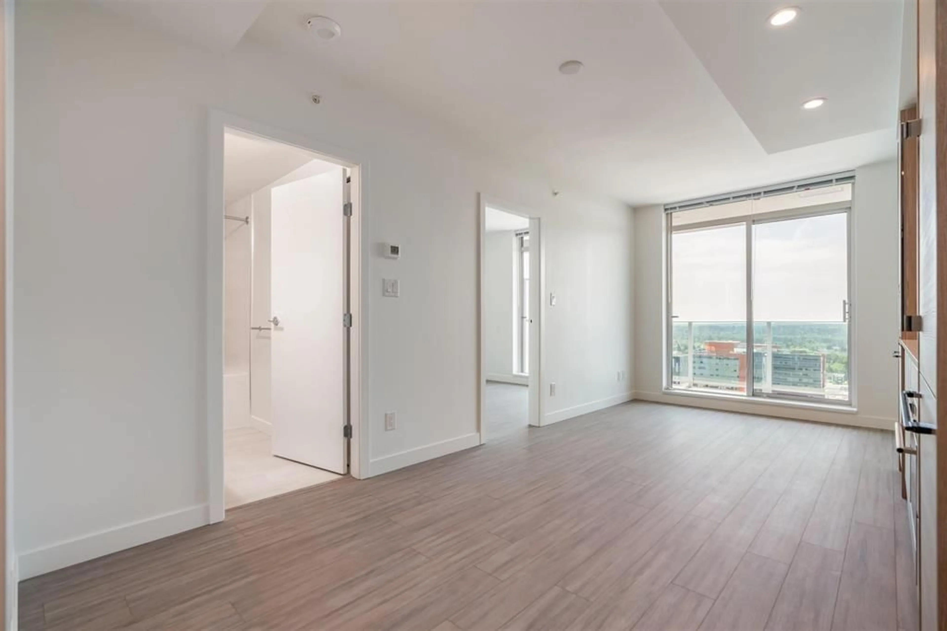 A pic of a room for 1901 - 13655 FRASER, Surrey British Columbia V3T0P8