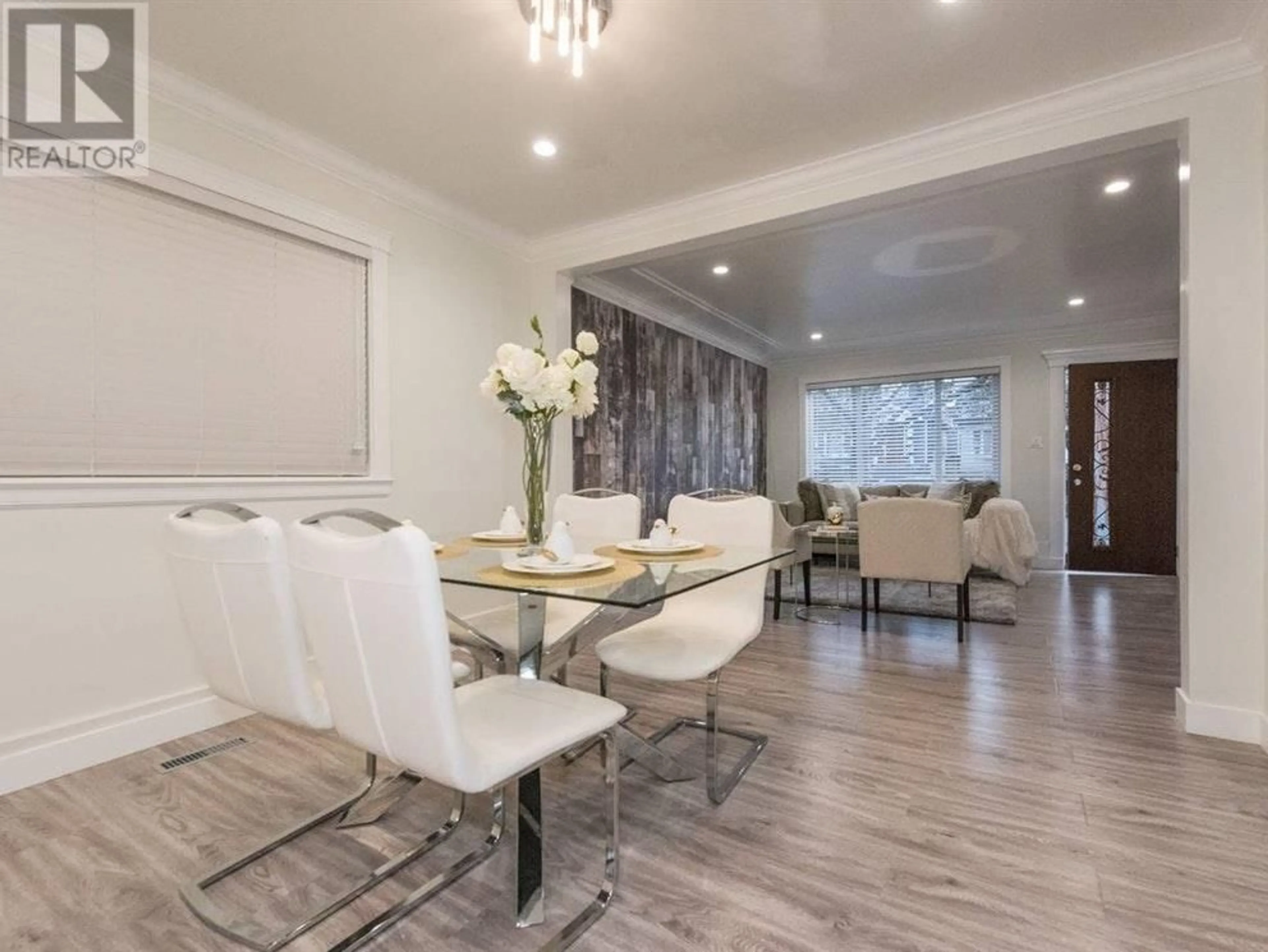 Dining room, wood/laminate floor for 2843 20TH AVENUE, Vancouver British Columbia V5M2V1
