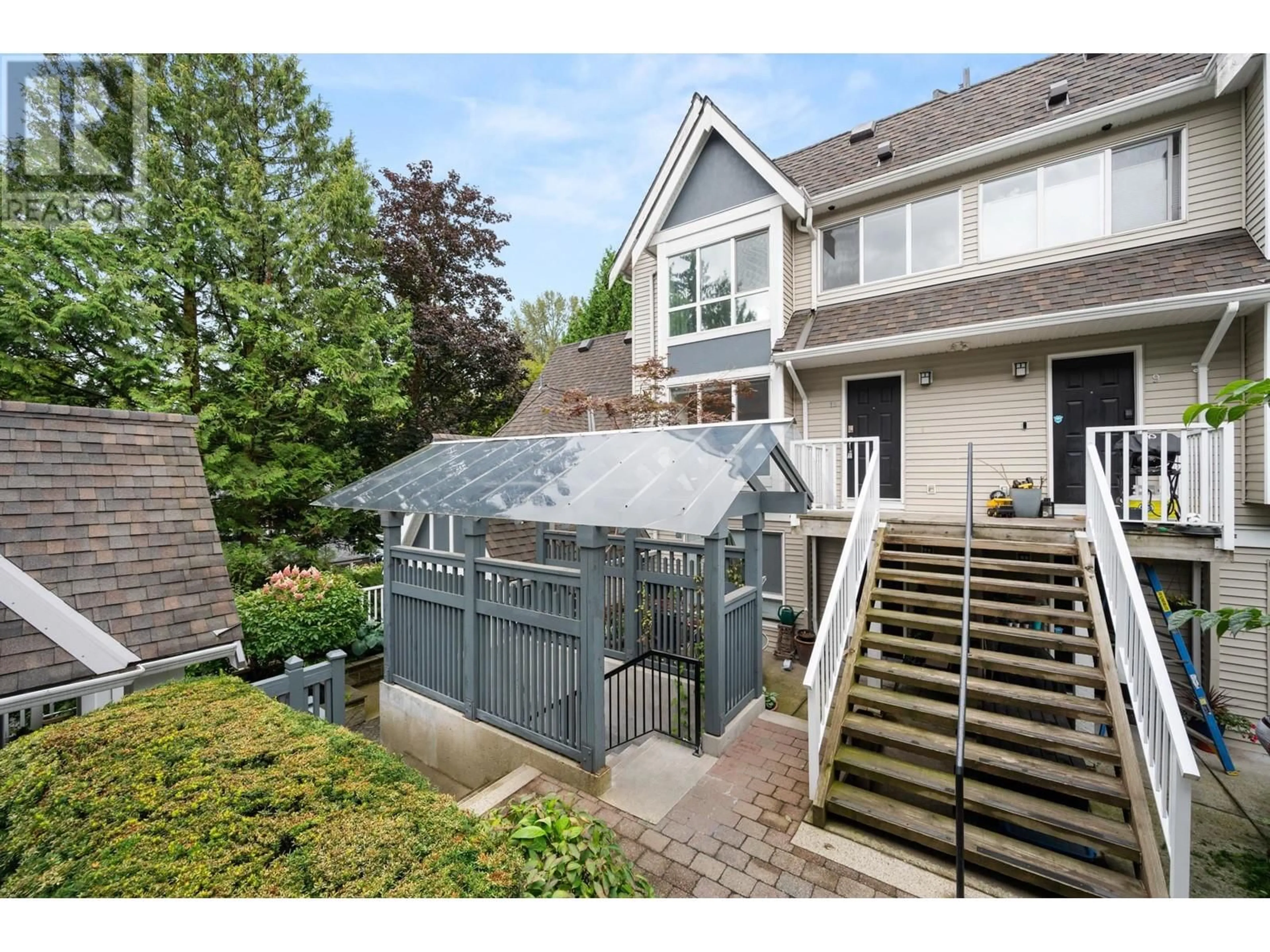 Unknown for 15 - 1005 LYNN VALLEY ROAD, North Vancouver British Columbia V7J1Z6