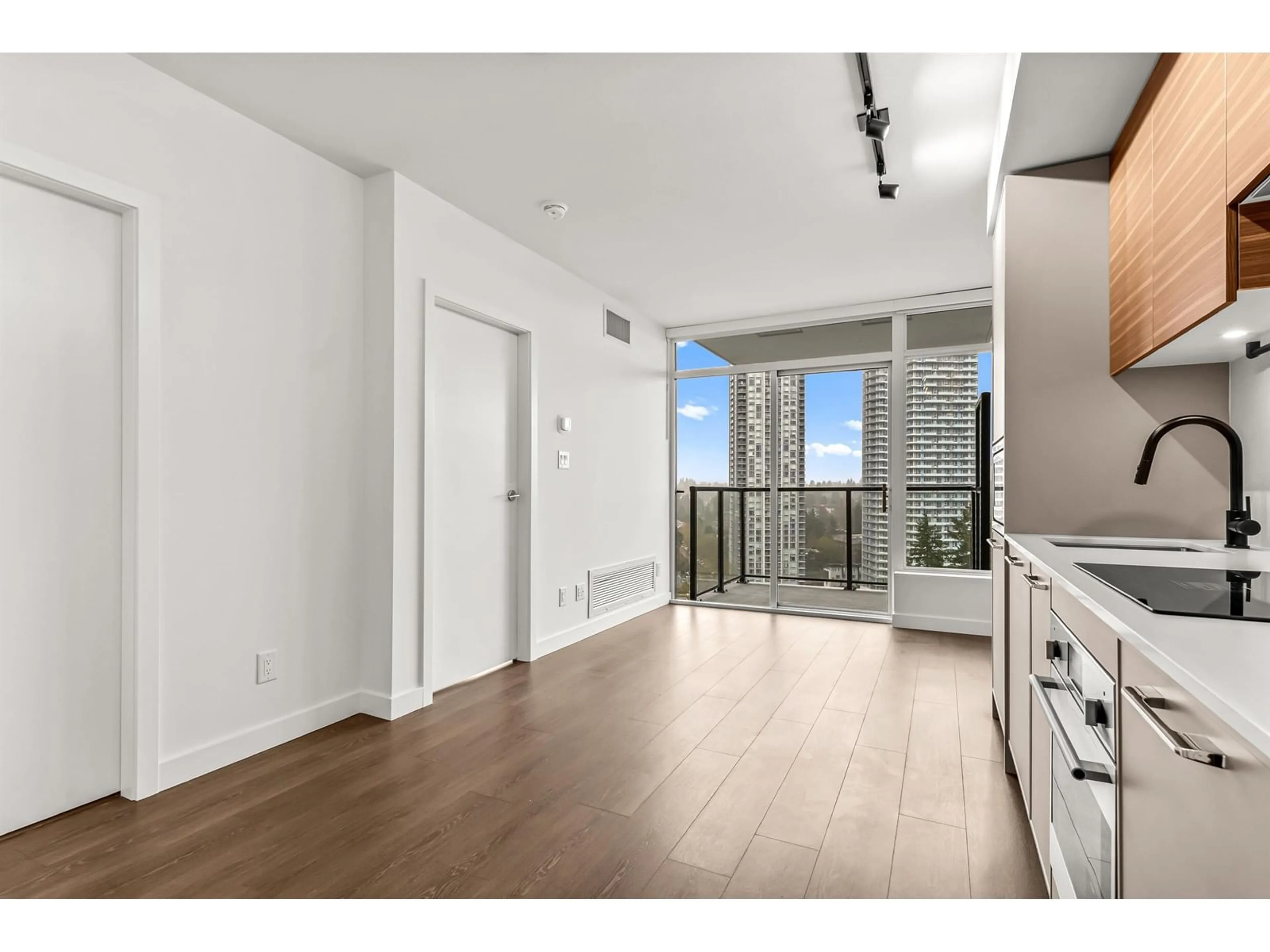 A pic of a room for 1607 - 13725 GEORGE JUNCTION, Surrey British Columbia V3T0V7