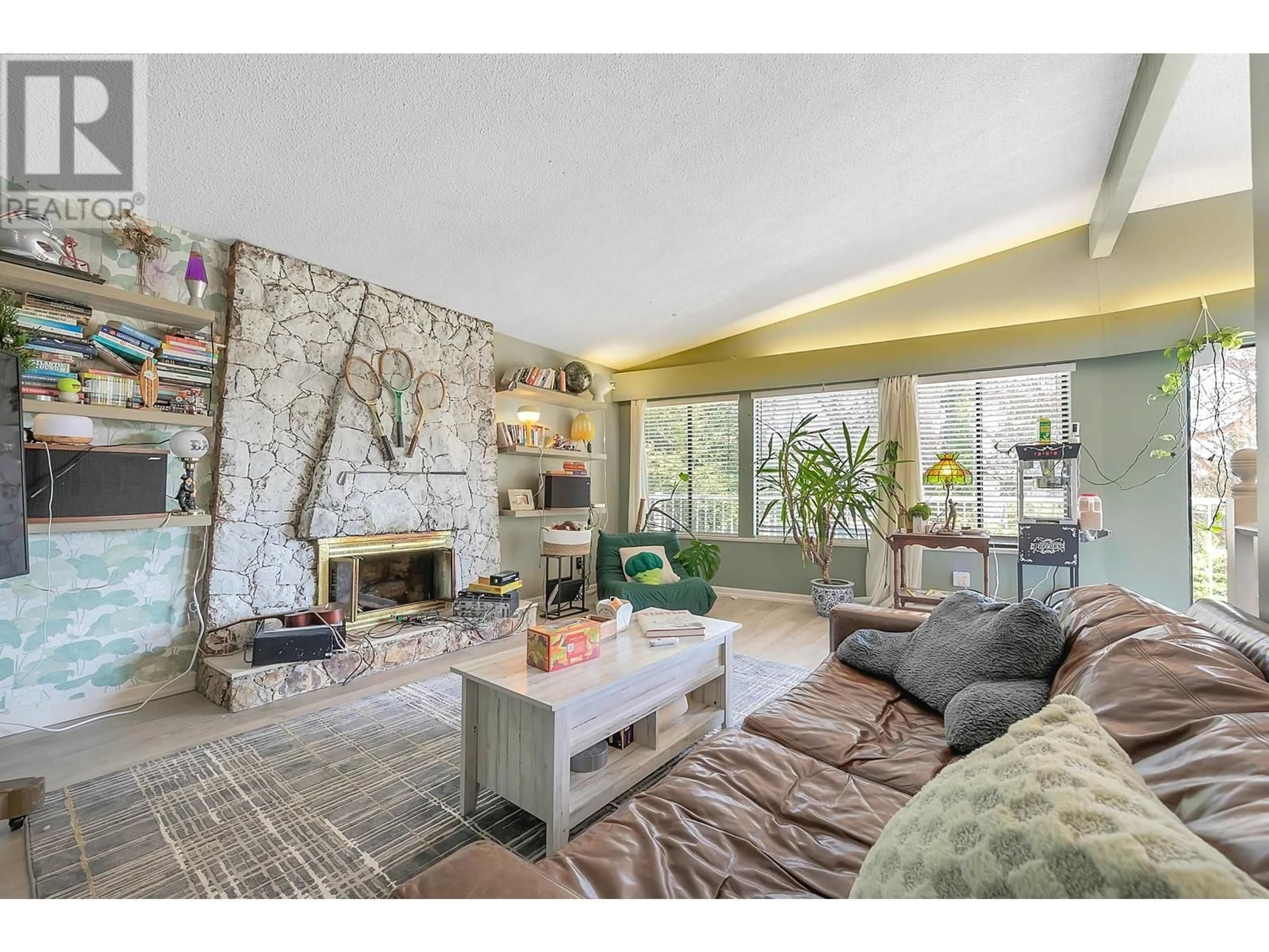 Living room with furniture, unknown for 8071 GREENLAKE PLACE, Burnaby British Columbia V5A3N5