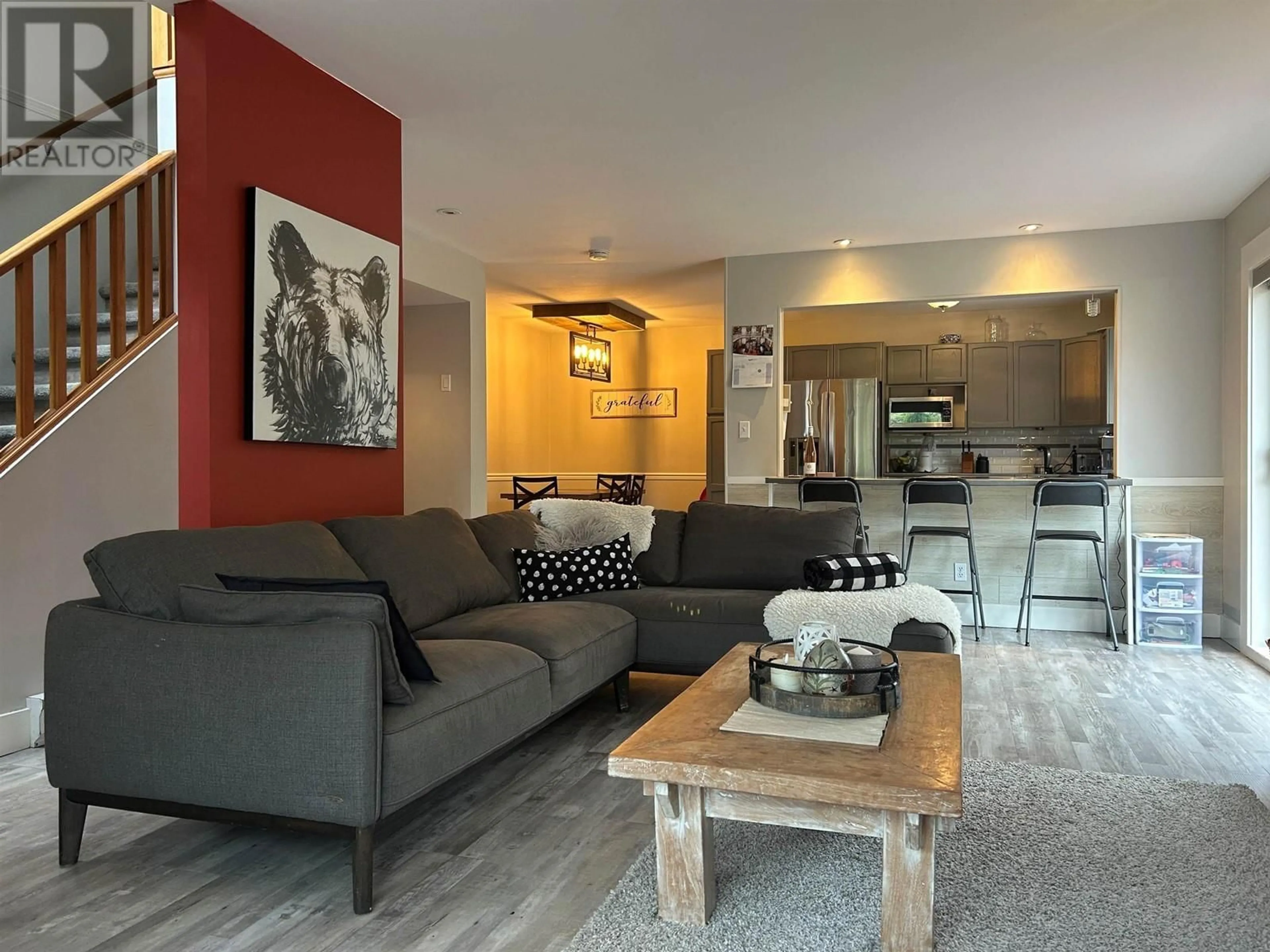 Living room with furniture, unknown for 1120 LARAMEE ROAD, Squamish British Columbia V0N1H0