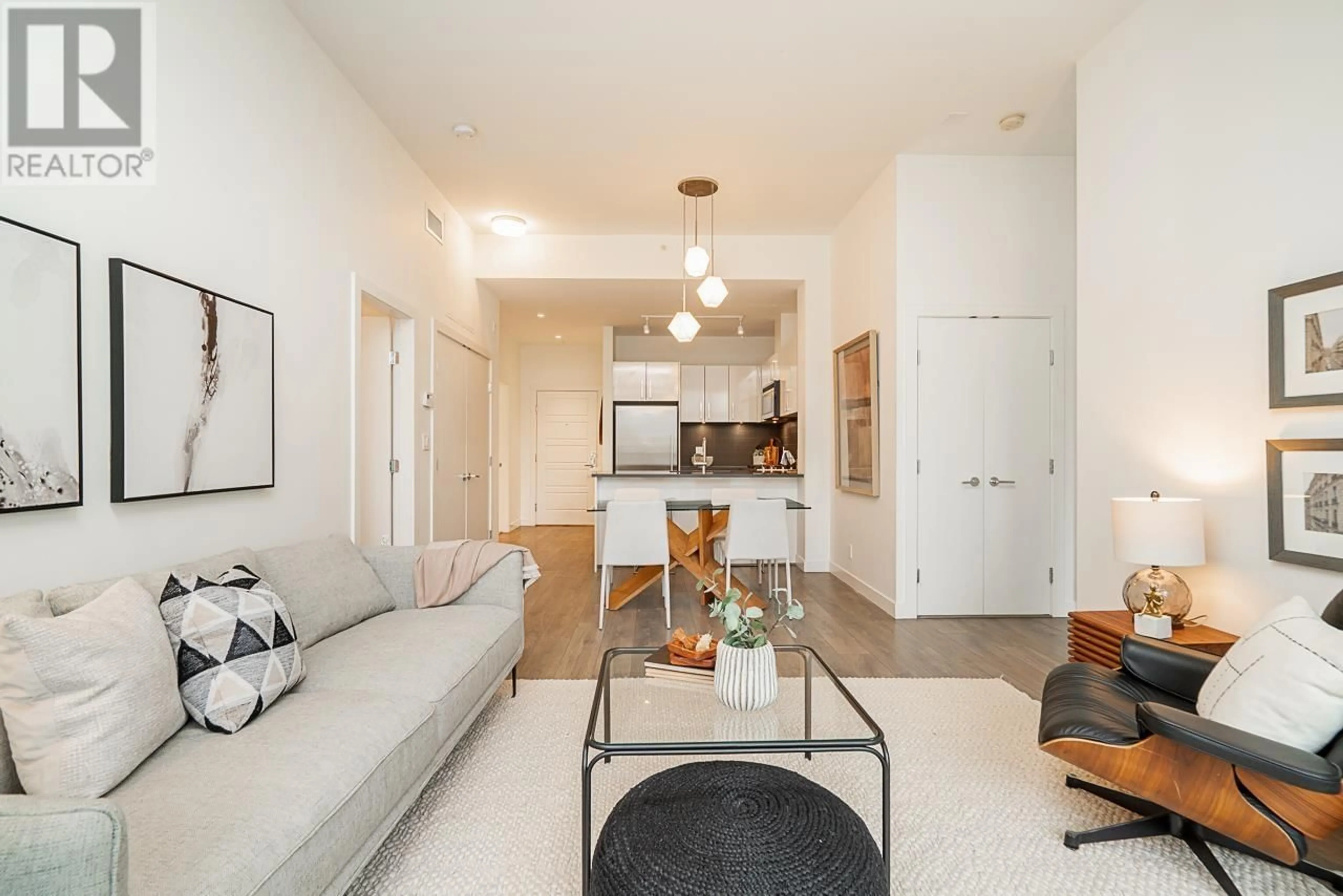 Living room with furniture, unknown for 209 - 105 2ND STREET, North Vancouver British Columbia V7M0E3