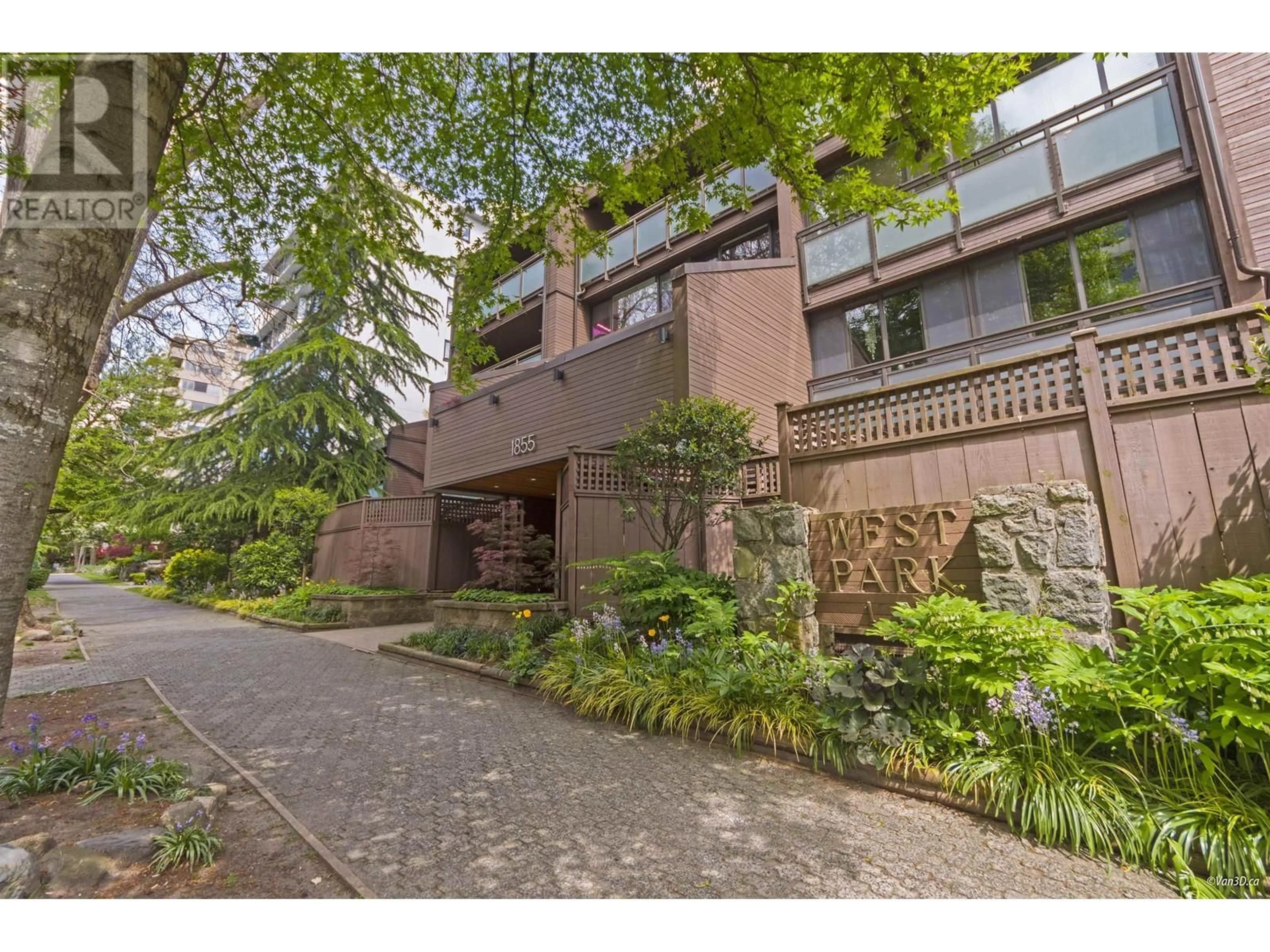Indoor foyer for 103 - 1855 NELSON STREET, Vancouver British Columbia V6G1M9