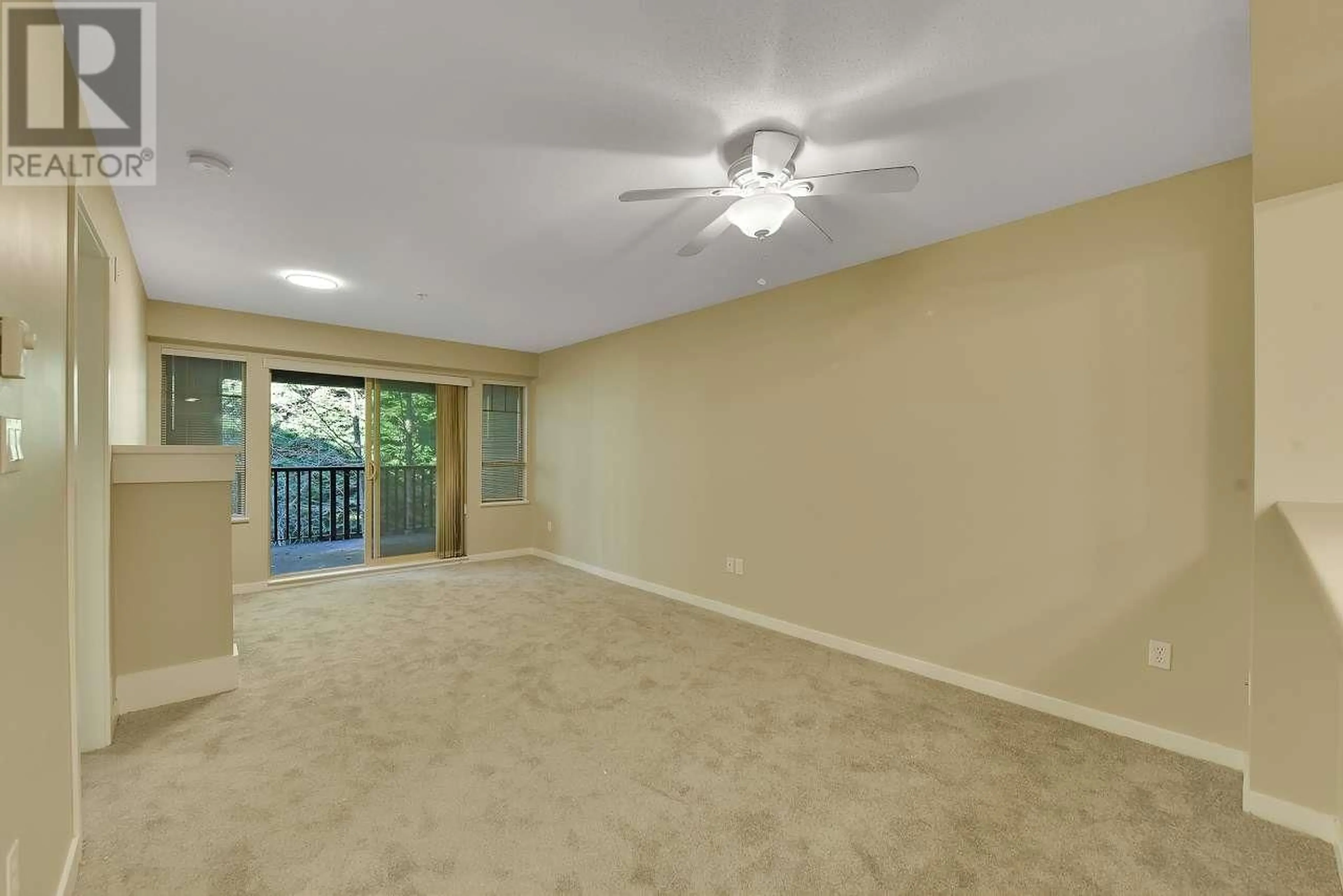 A pic of a room for 408 - 2959 SILVER SPRINGS BOULEVARD, Coquitlam British Columbia V3E3S5