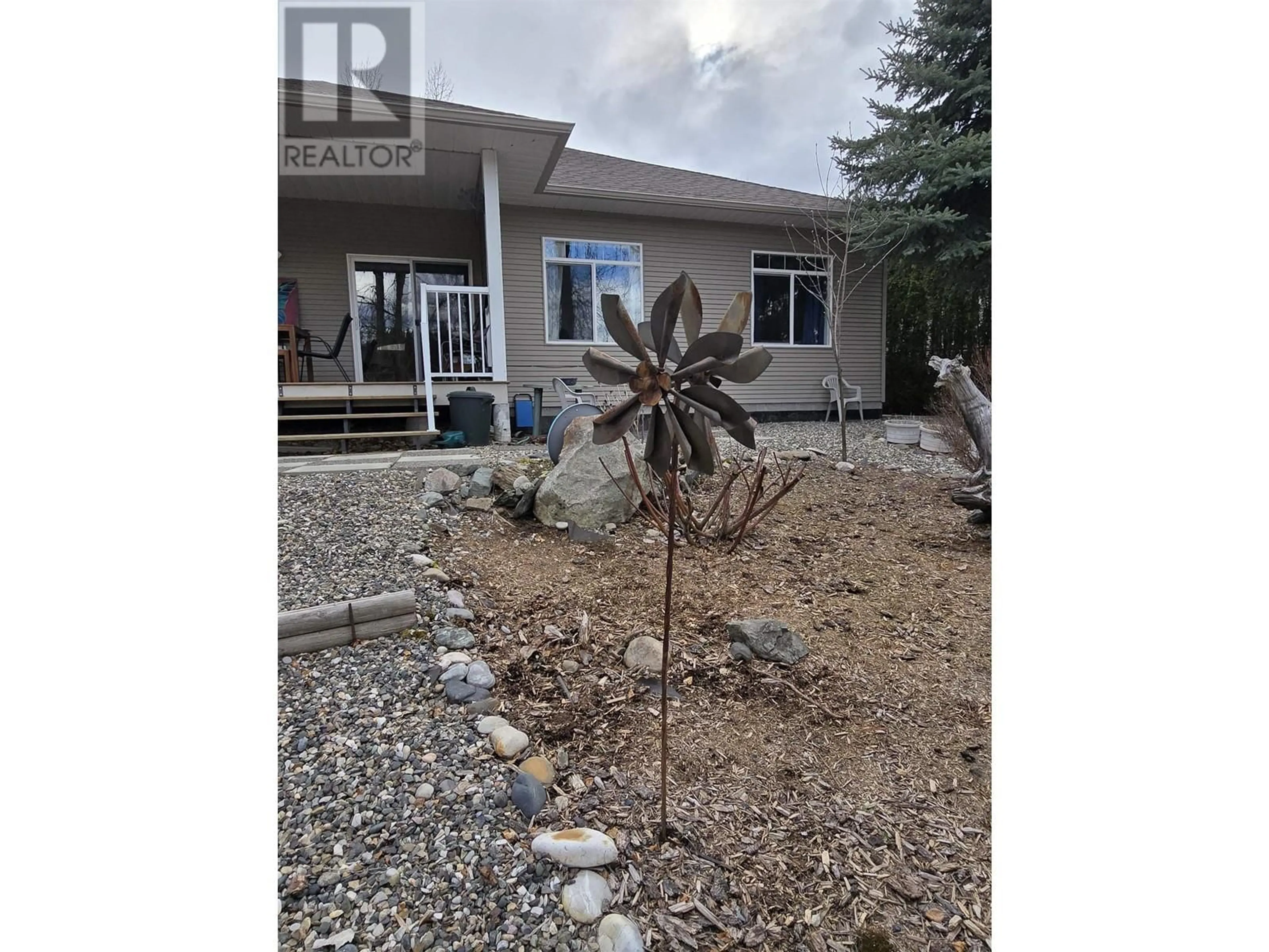 Patio, street for 132 - 1702 DYKE ROAD, Quesnel British Columbia V2J6A4