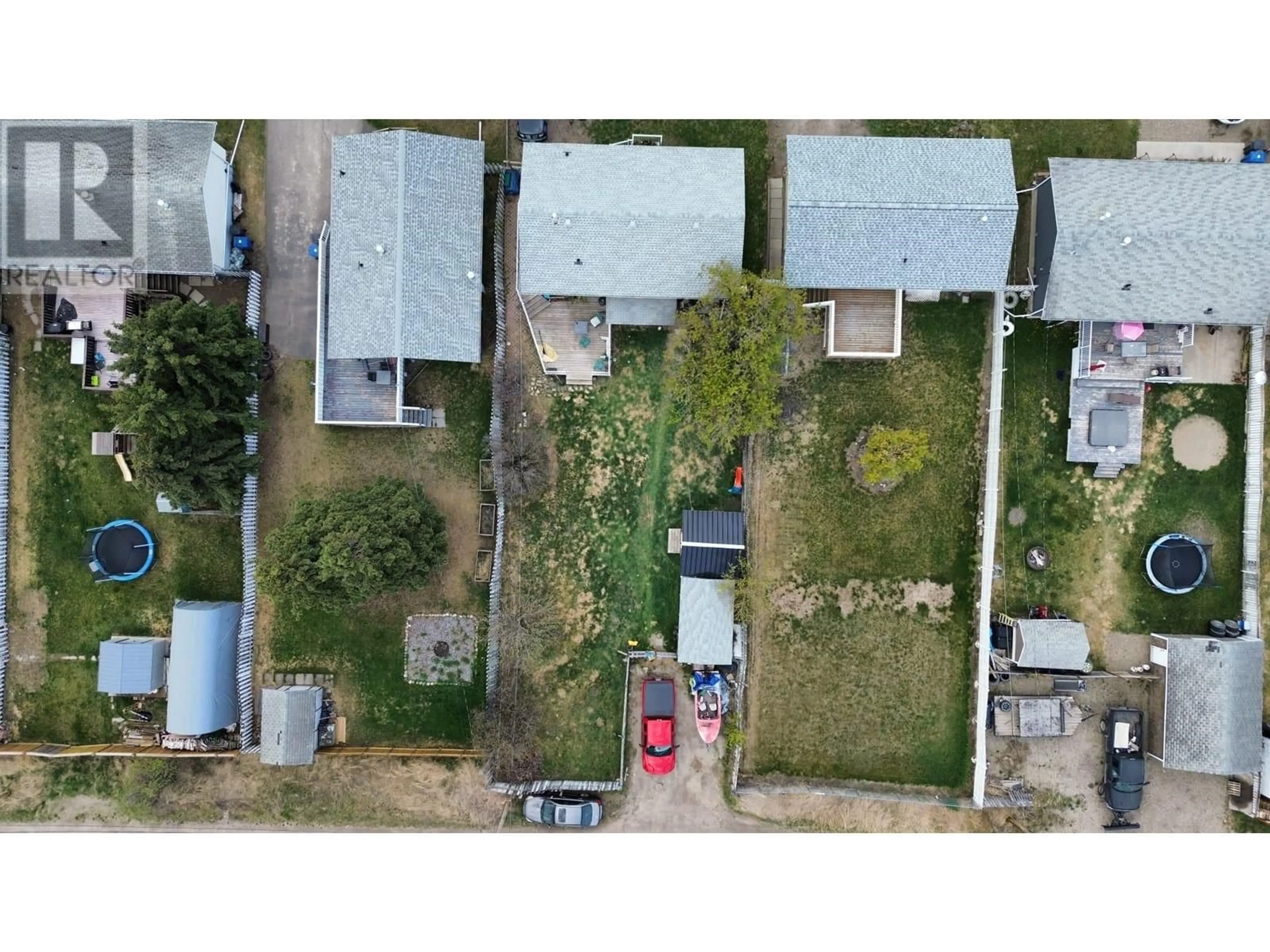 A pic from outside/outdoor area/front of a property/back of a property/a pic from drone, street for 8919 91 STREET, Fort St. John British Columbia V1J4T4