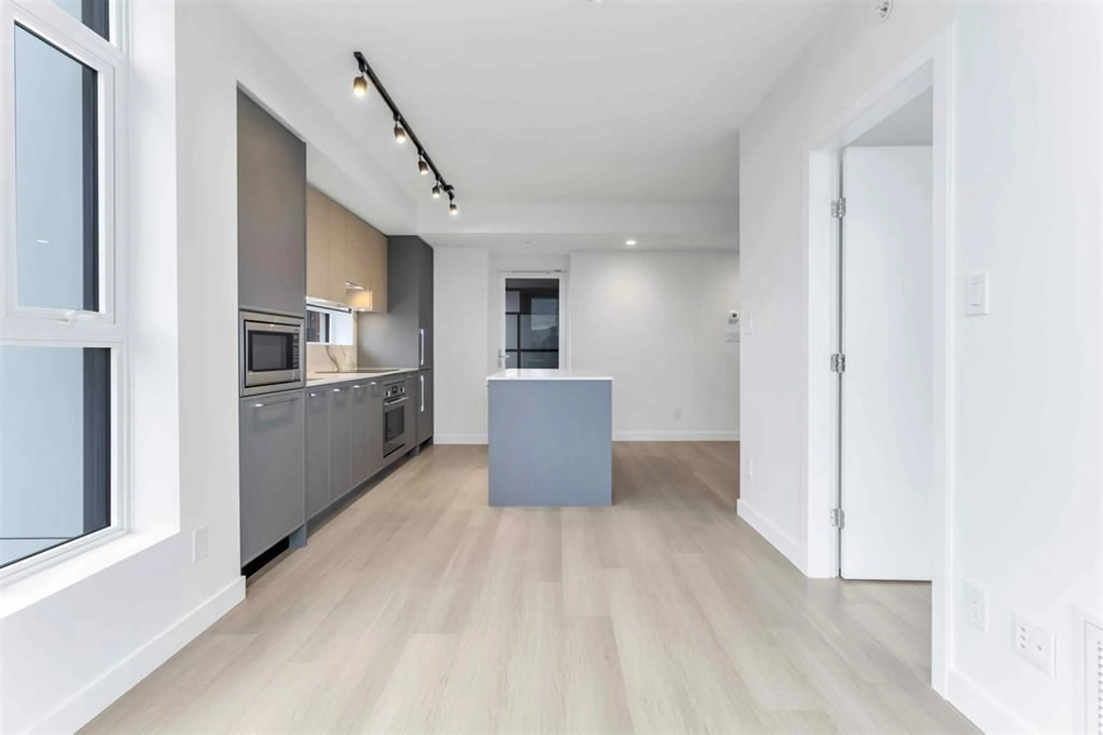 Open concept kitchen, unknown for 1209 - 13725 GEORGE JUNCTION, Surrey British Columbia V3T0V7