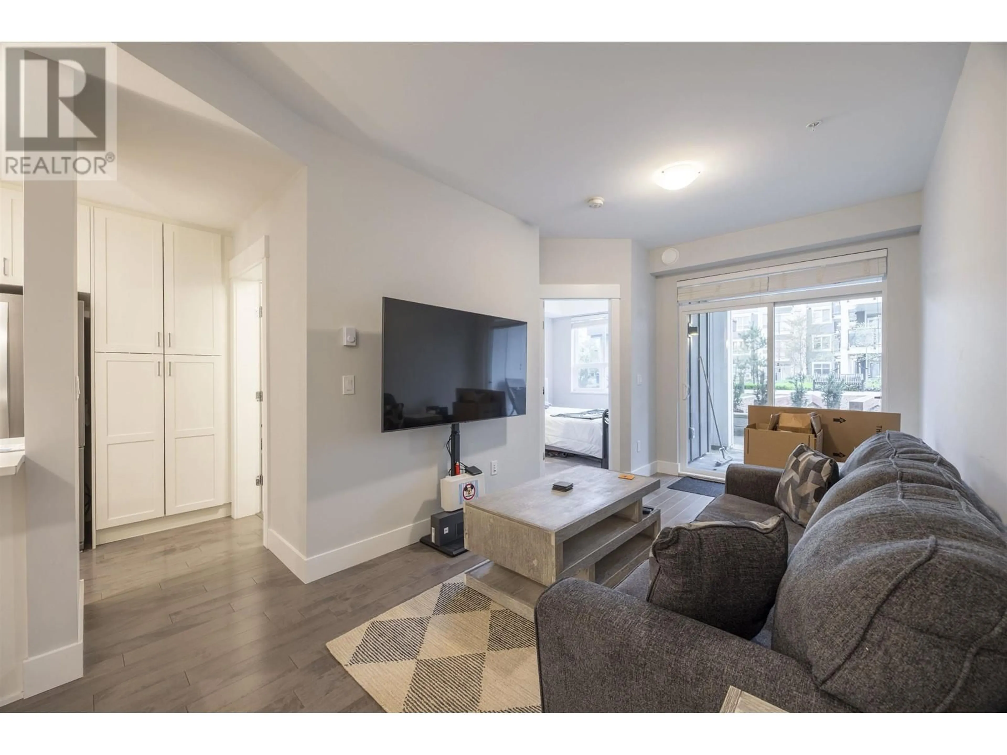 Living room with furniture, unknown for 3218 - 2180 KELLY AVENUE, Port Coquitlam British Columbia V3C0L1