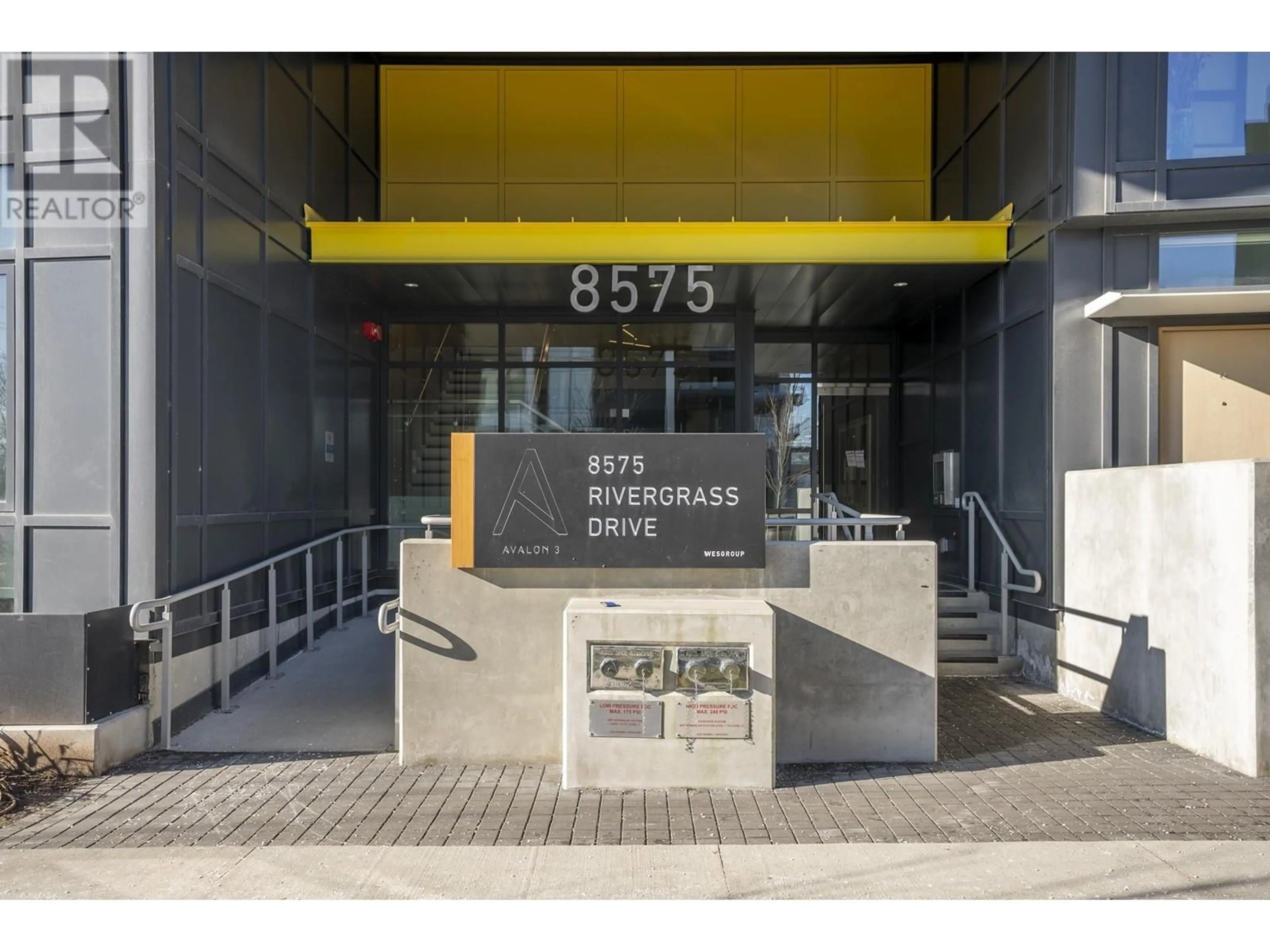 Indoor foyer for 353 - 8575 RIVERGRASS DRIVE, Vancouver British Columbia V5S0J7