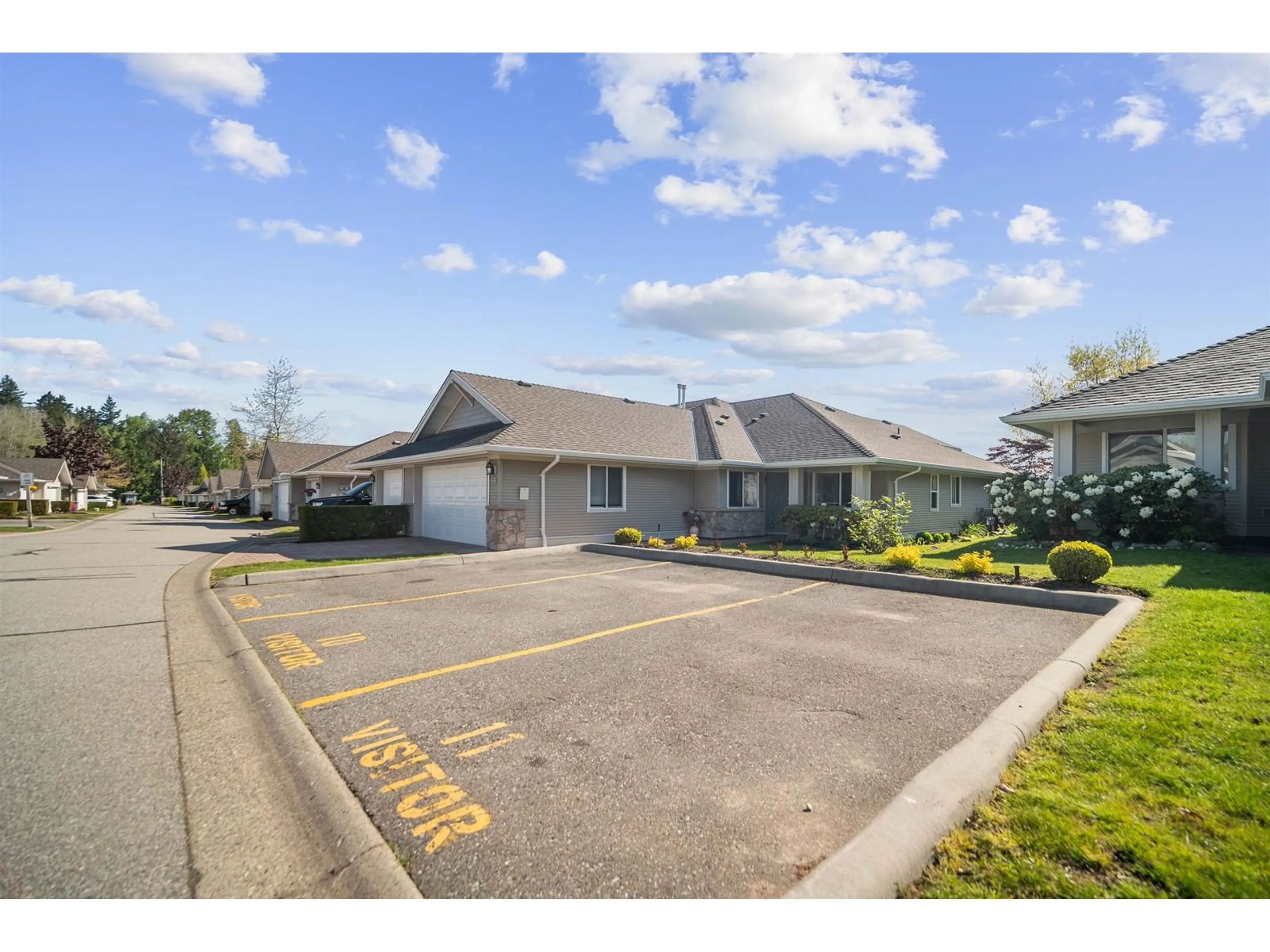 A pic from outside/outdoor area/front of a property/back of a property/a pic from drone, street for 32 - 17516 4, Surrey British Columbia V3S0R9