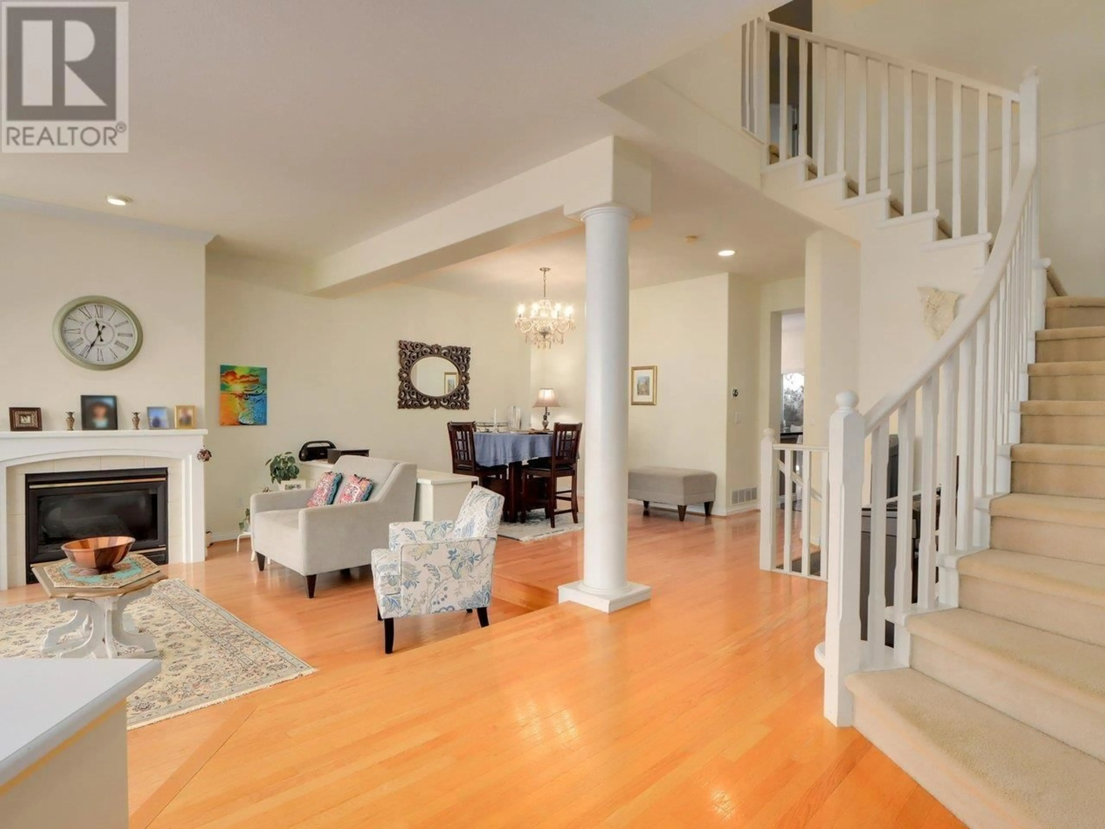 Indoor foyer for 149 - 2979 PANORAMA DRIVE, Coquitlam British Columbia V3E2W8