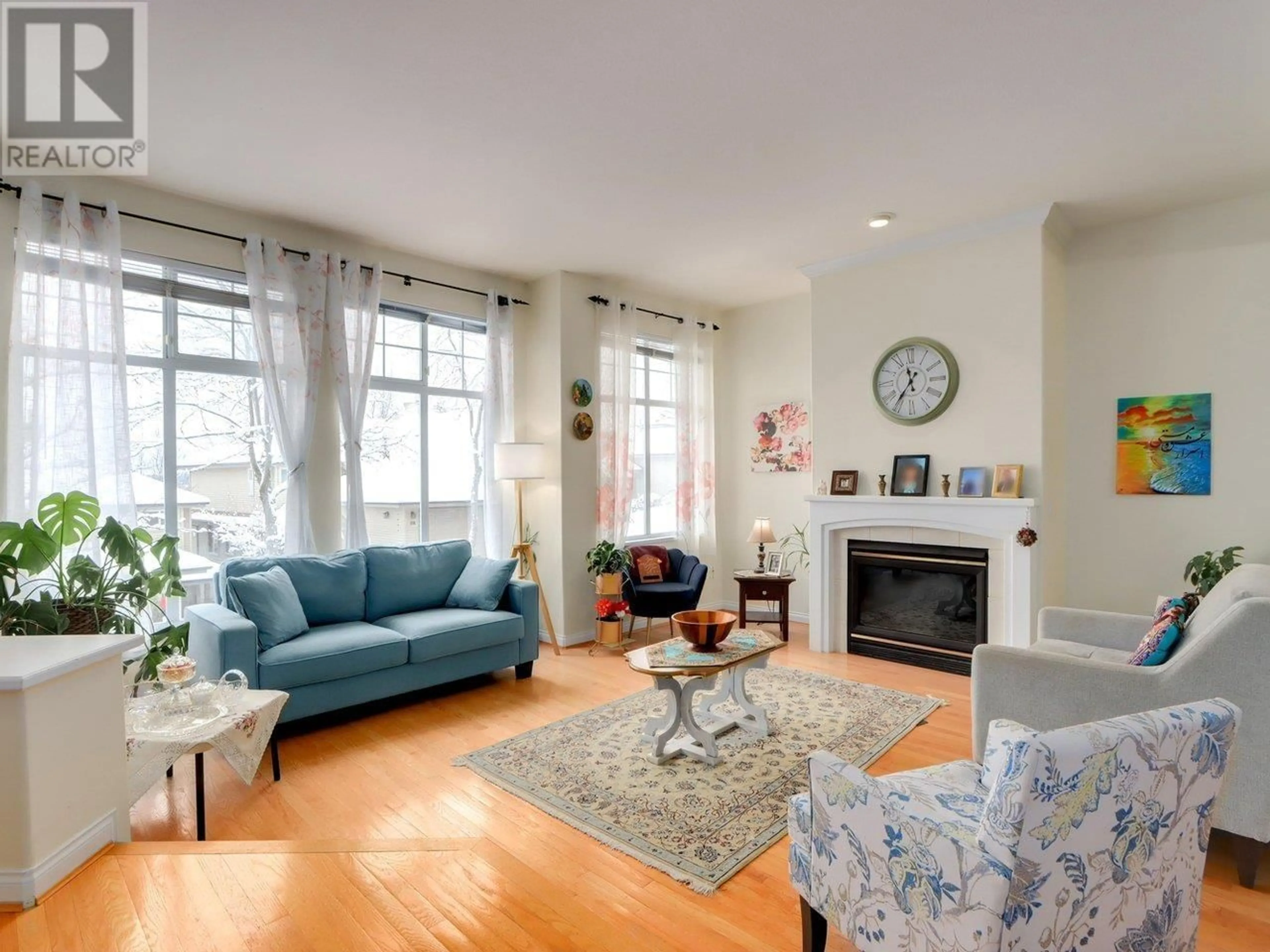 Living room with furniture, unknown for 149 - 2979 PANORAMA DRIVE, Coquitlam British Columbia V3E2W8