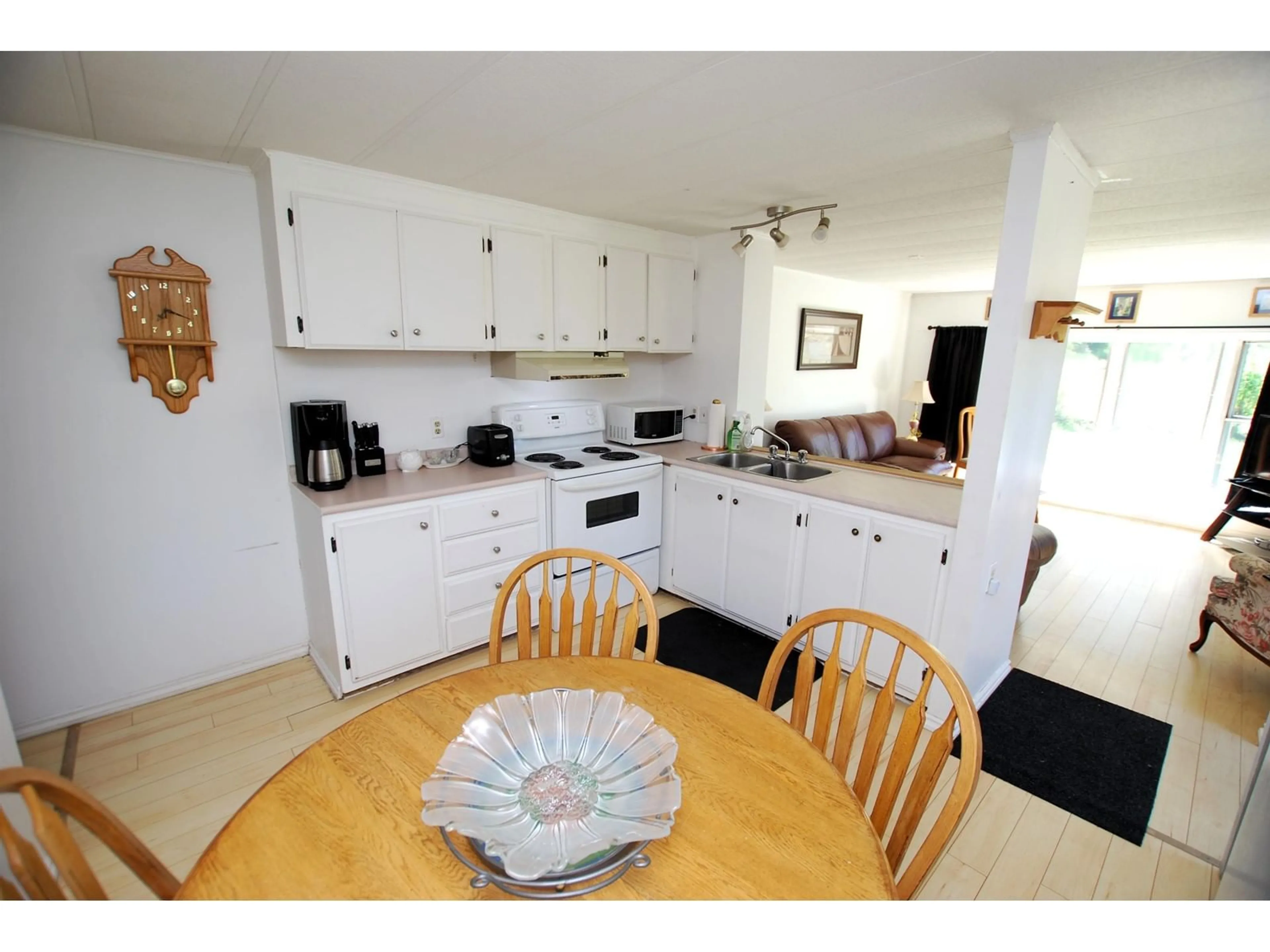Standard kitchen, unknown for 58661 DENT ROAD, Hope British Columbia V0X1L2