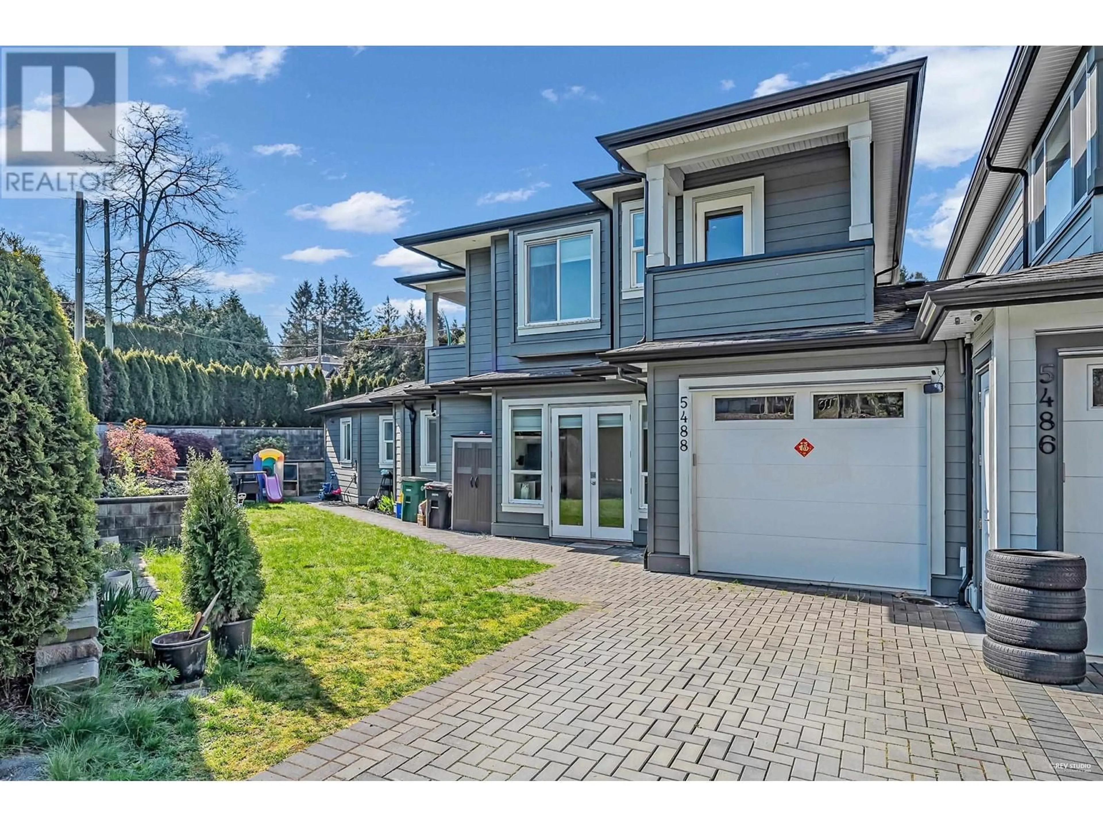 Unknown for 5488 CANADA WAY, Burnaby British Columbia V5E3N3