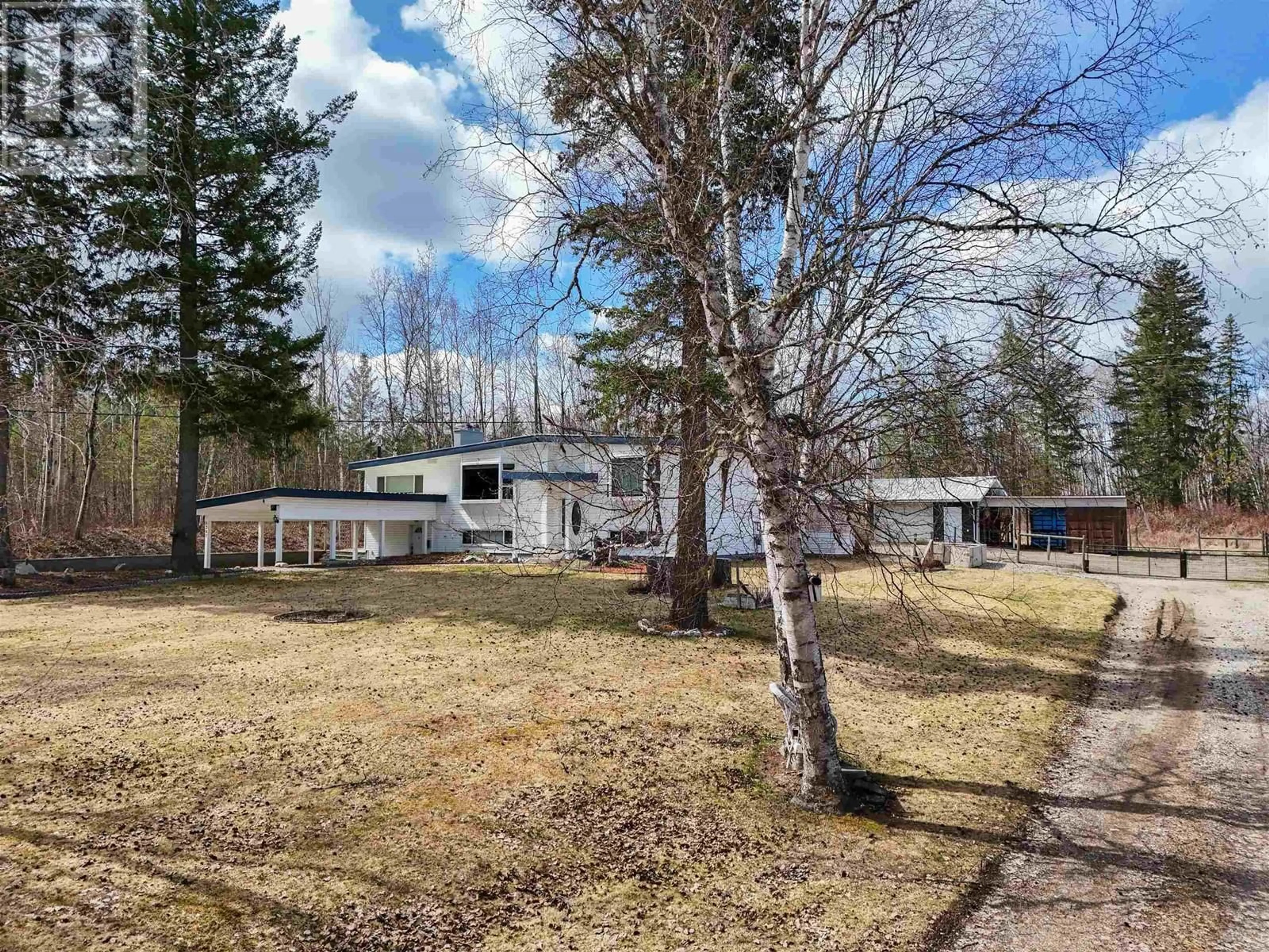 A pic from outside/outdoor area/front of a property/back of a property/a pic from drone, unknown for 1387 LUST ROAD, Quesnel British Columbia V2J3T6
