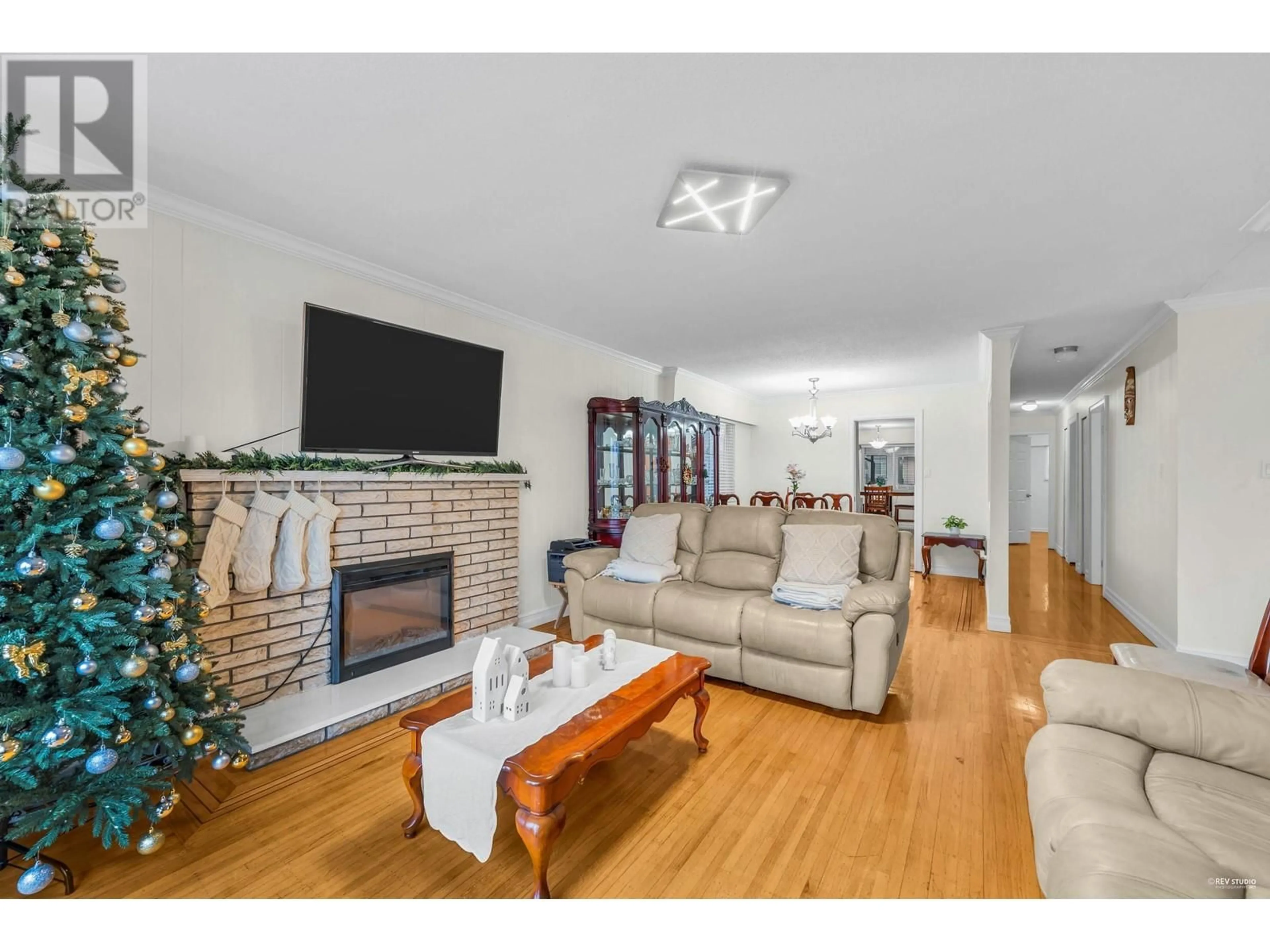 Living room with furniture, unknown for 1237 64TH AVENUE, Vancouver British Columbia V5X2N8