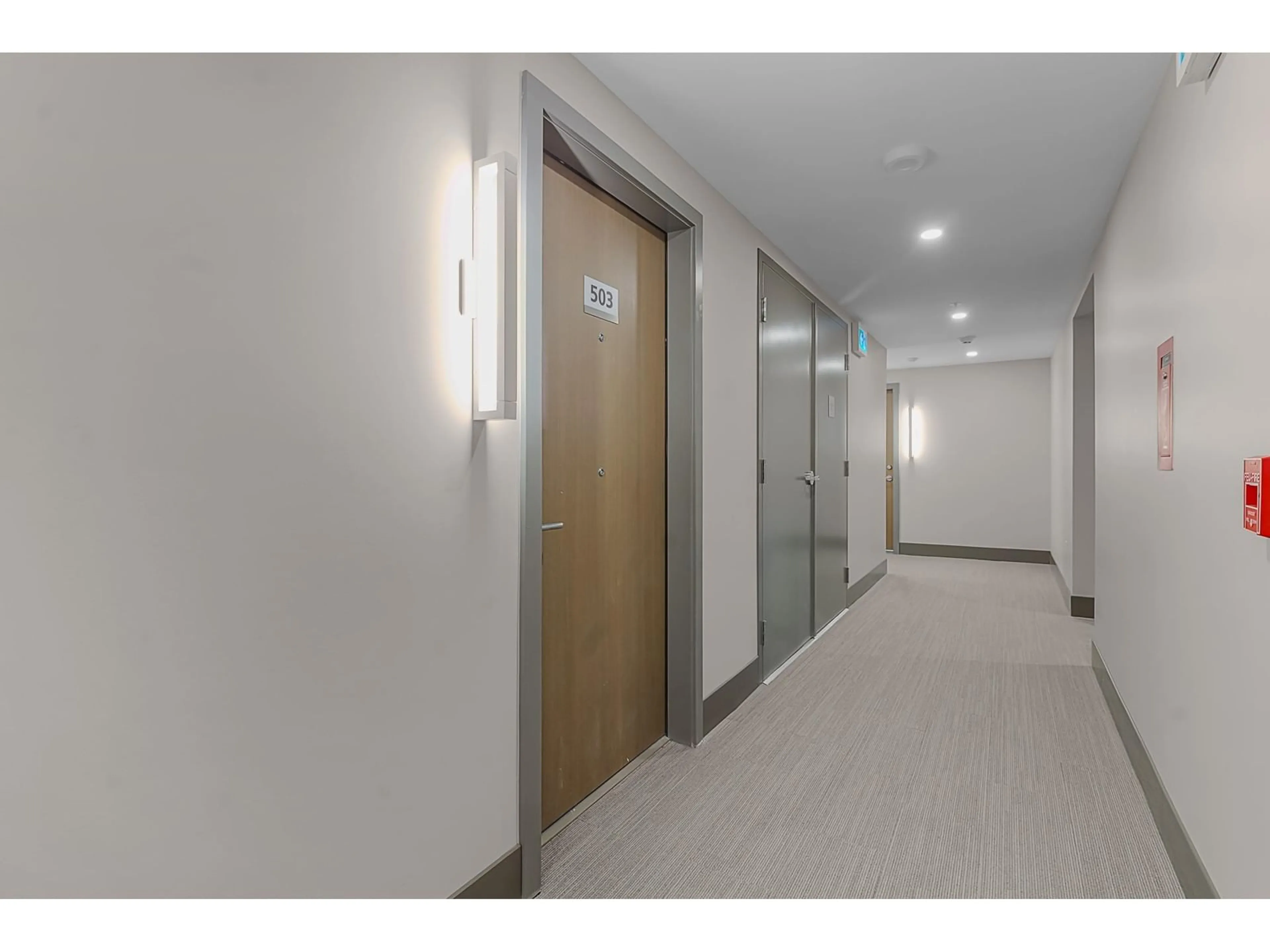 Indoor foyer for 503 - 10428 WHALLEY, Surrey British Columbia V3T0W2