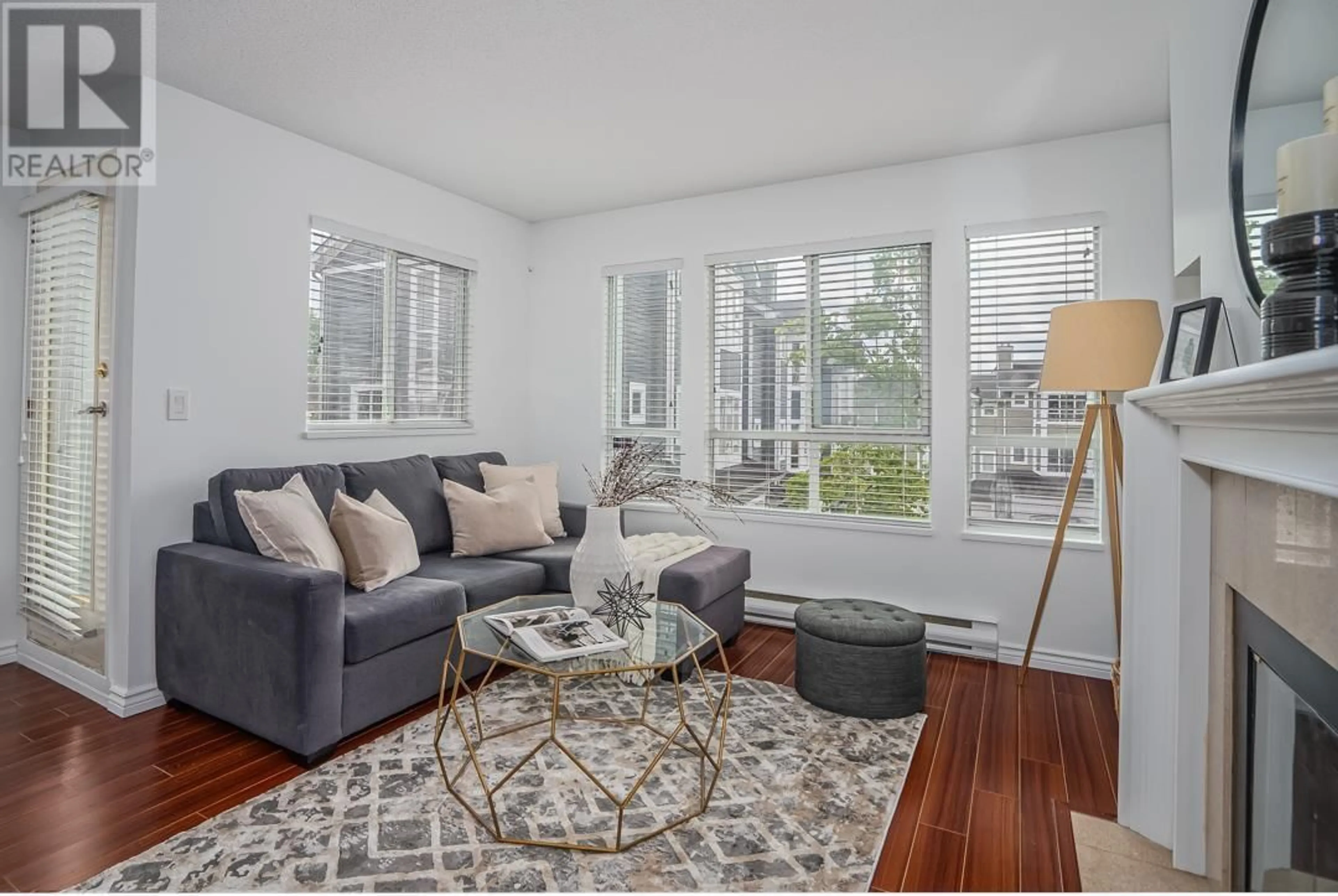 Living room with furniture, unknown for 18 - 2658 MORNINGSTAR CRESCENT, Vancouver British Columbia V5S4P4