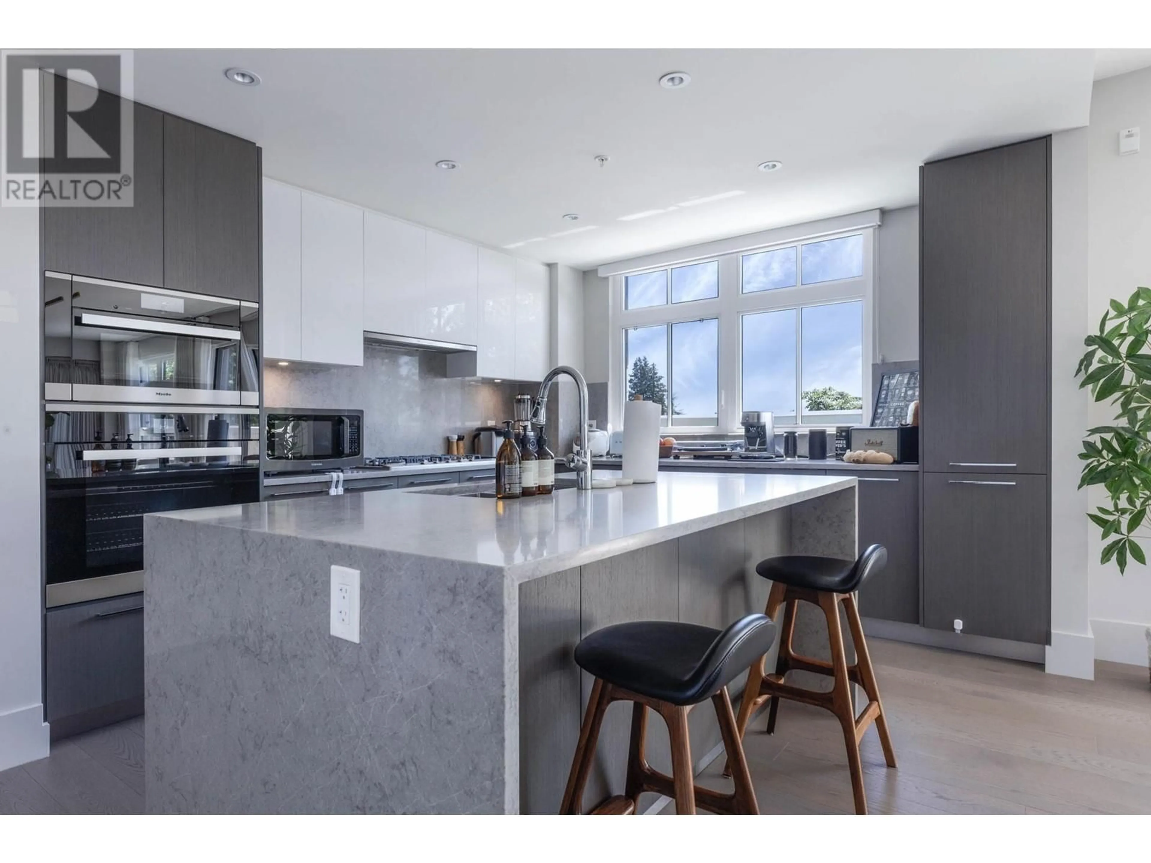 Open concept kitchen, unknown for PH4 - 2089 43RD AVENUE, Vancouver British Columbia V6M2C8