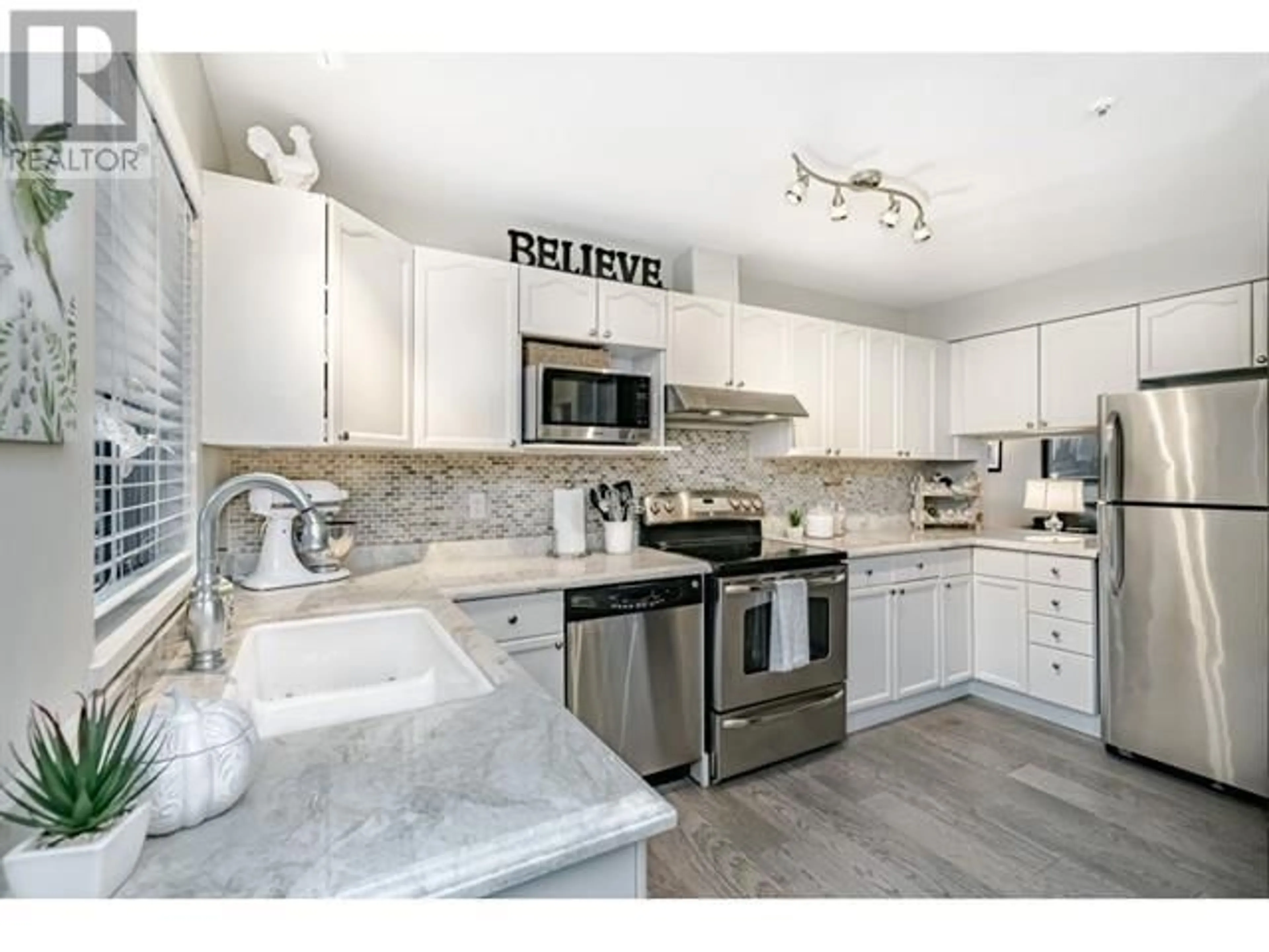 Open concept kitchen, ceramic/tile floor for 25 - 2450 LOBB AVENUE, Port Coquitlam British Columbia V3C6G8